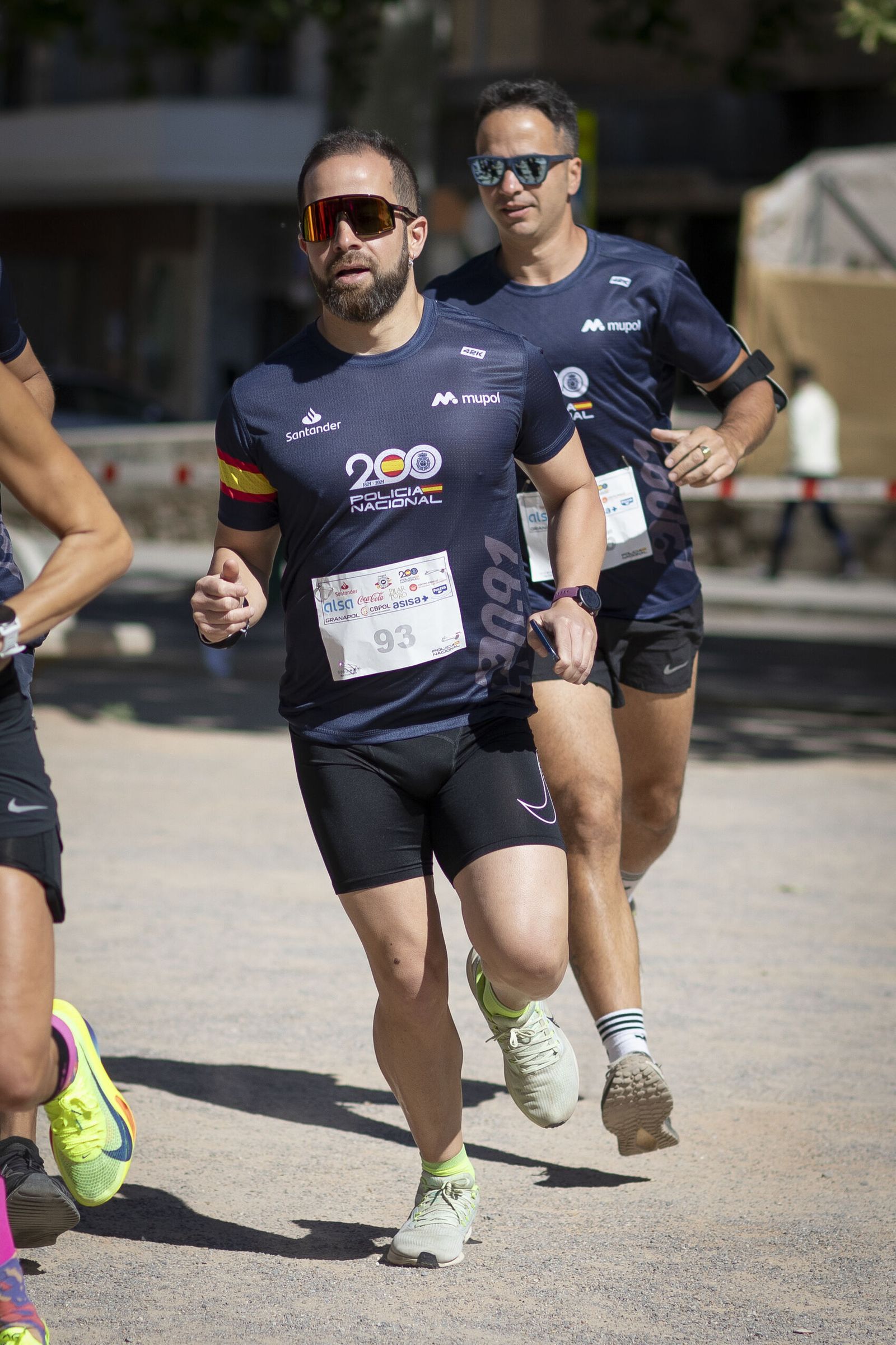 Encuéntrate en las imágenes de la carrera de la Policía Nacional 'Ruta 091'