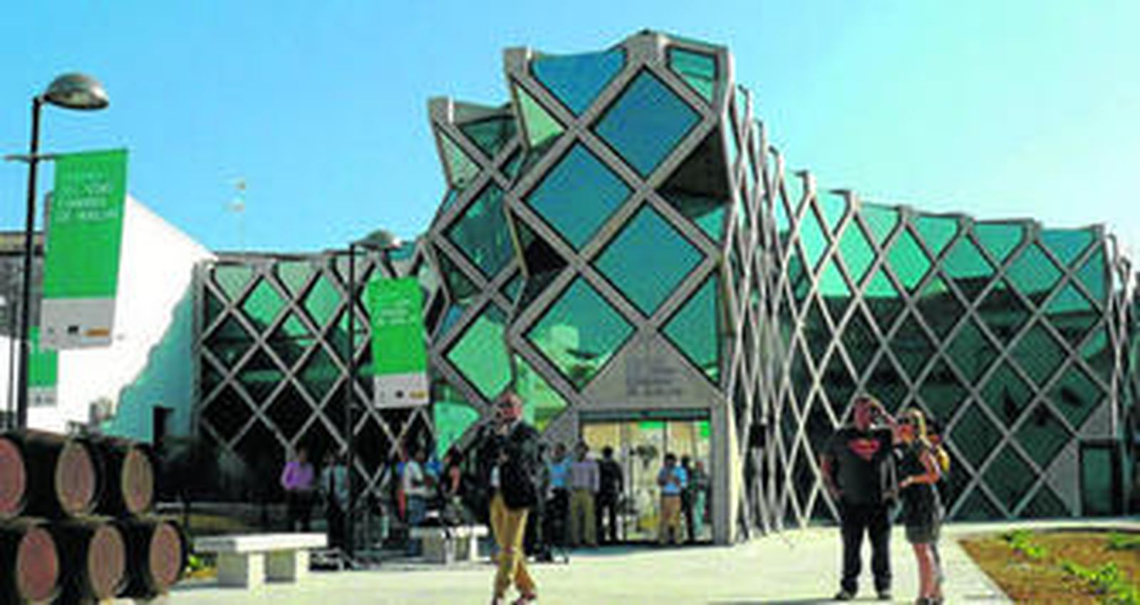 El Centro del Vino del Condado está ubicado en la calle San José de Bollullos.