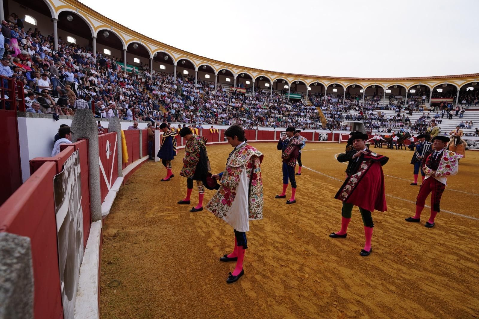 La corrida triunfal de Castella, Manzanares y Roca Rey en Pozoblanco, en imágenes
