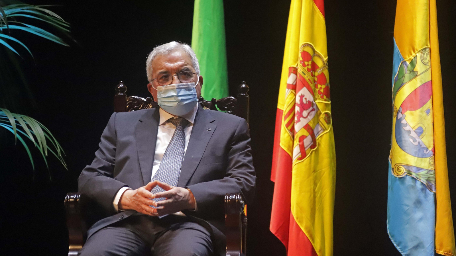 Fotos de la distinción del padre Pedro como Hijo Predilecto de Algeciras