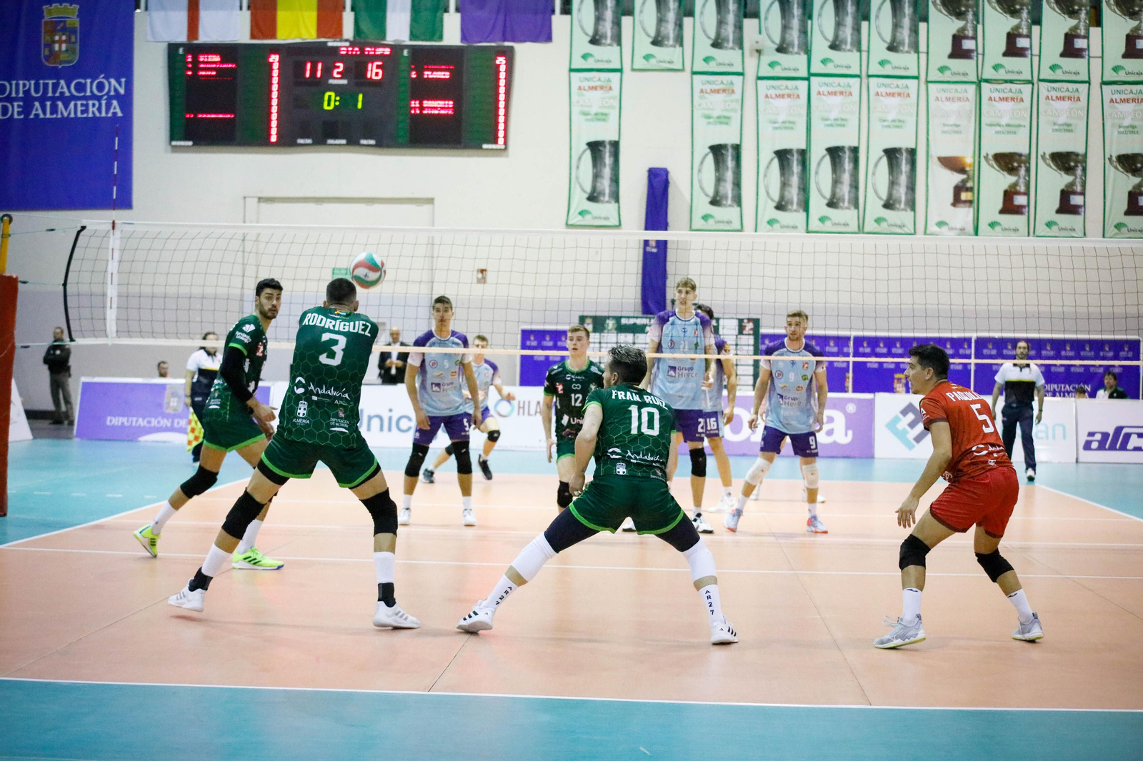 Imágenes del partido entre Unicaja Almería y Grupo Herce Soria