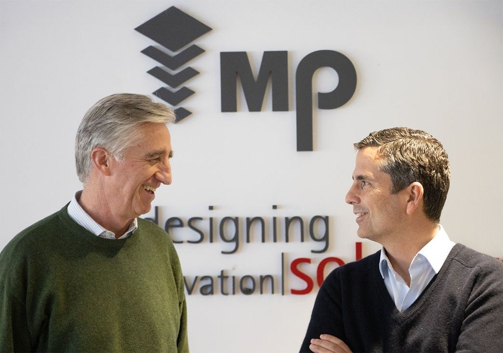 Eugenio-Barroso (a la izquierda) ha dado el relevo a Rafael Ruiz Nieto al frente de MP Ascensores