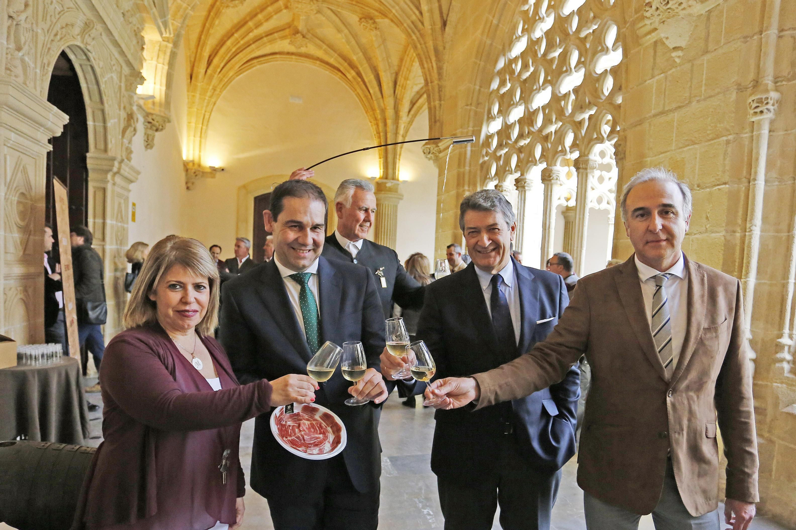 Un momento del acto celebrado ayer tarde en las instalaciones de los Claustros de Santo Domingo.