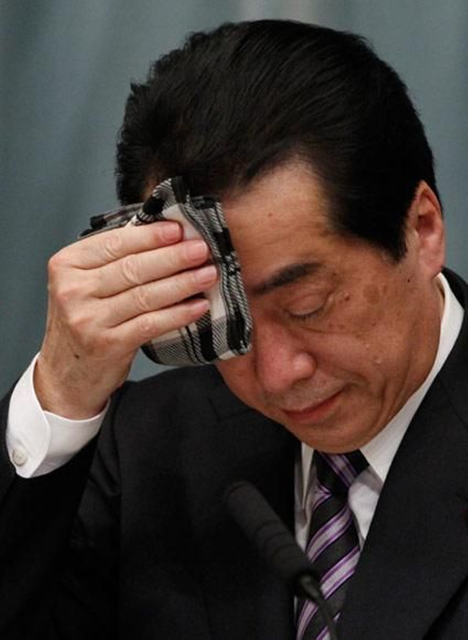 Moción de censura contra Naoto Kan por la gestión de la crisis de Fukushima