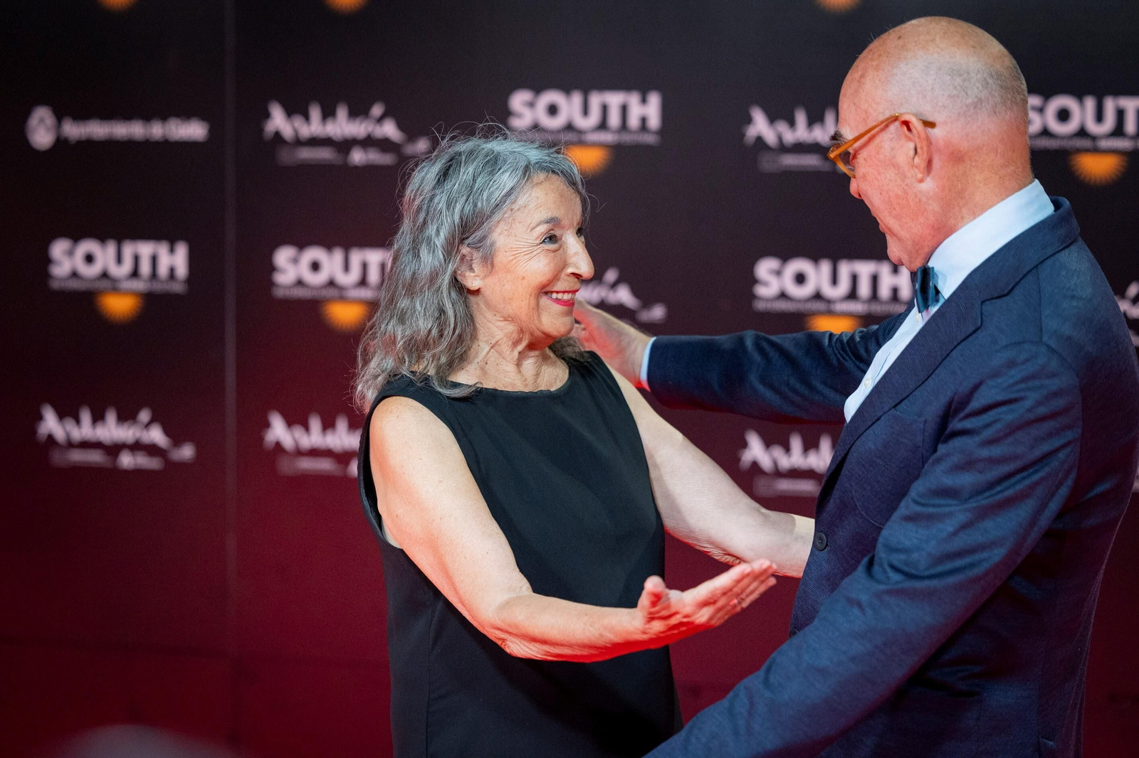 Todas las imágenes de la gran alfombra roja del South Series Festival en Cádiz: Luis Tosar, Marta Hazas, Mariano Peña, ....