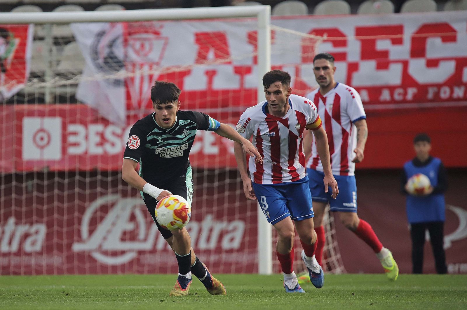 Las mejores fotos del Algeciras - Betis Deportivo de Primera Federación