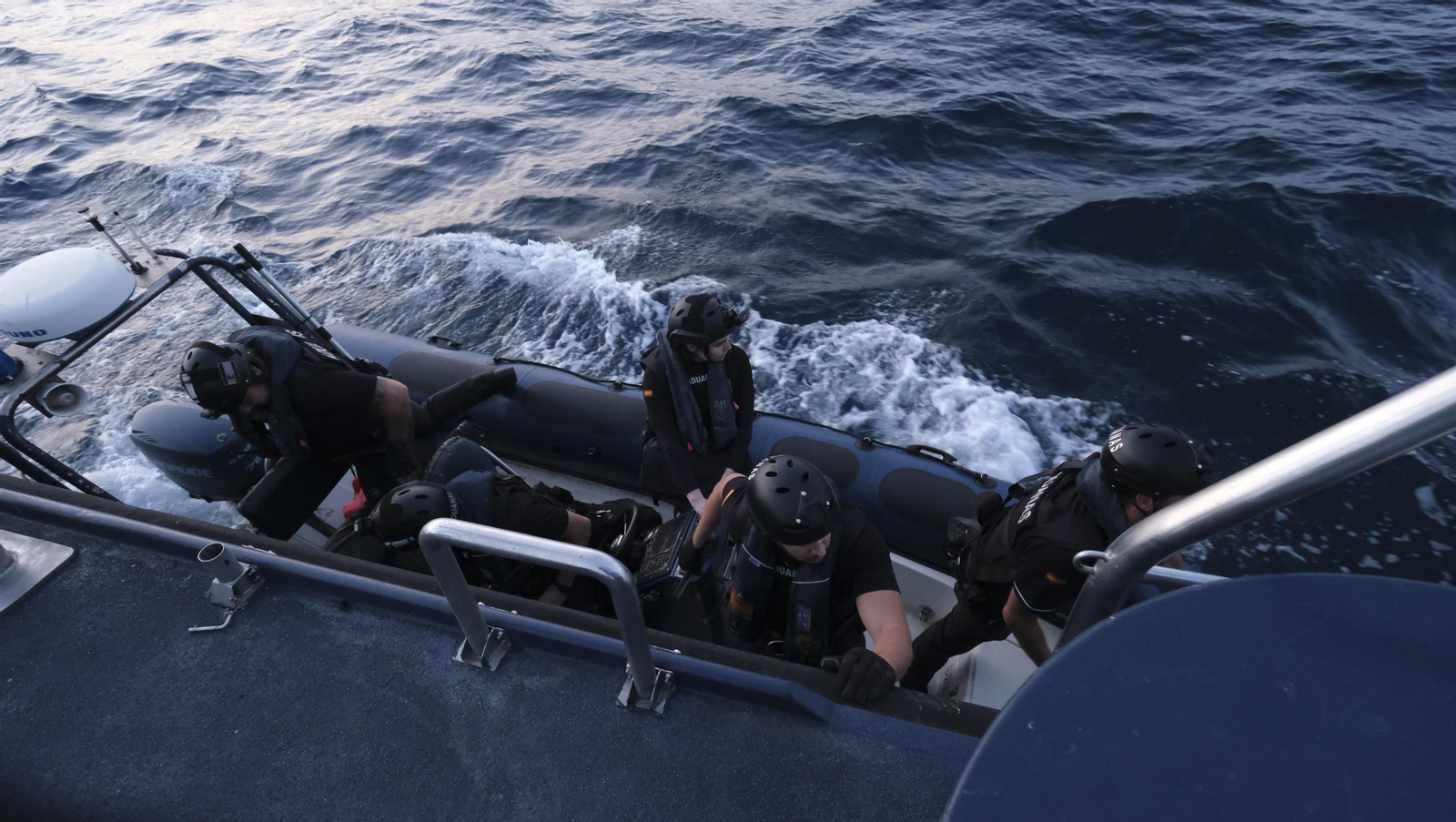 Imágenes de la vigilancia de la Agencia Tributaria en el mar