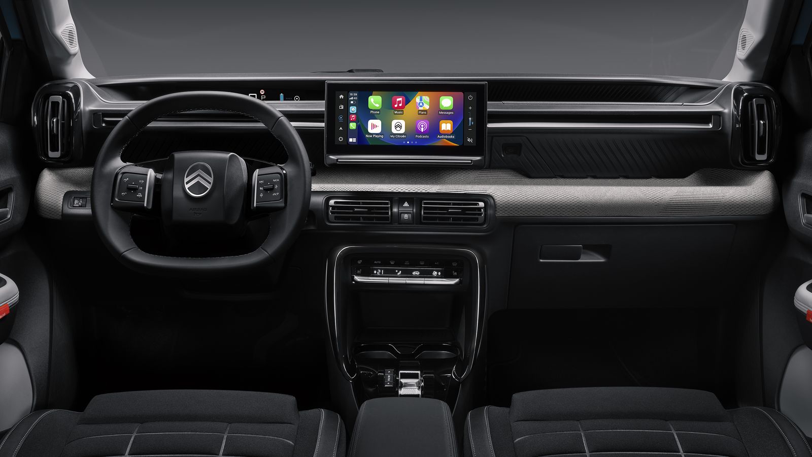 En el acabado más alto ya se dispone de una pantalla central con navegador, así como asientos Citroën Advanced Comfort con espuma de alta densidad.