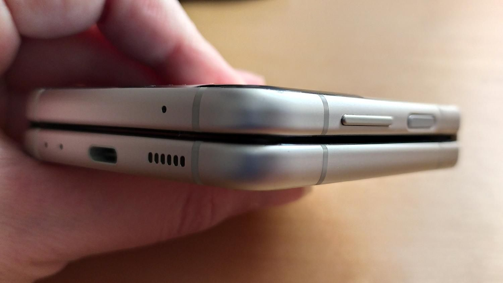 Samsung Galaxy Z Flip3