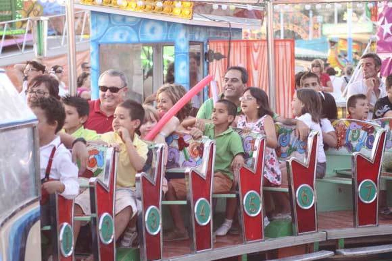 Los más pequeños disfrutan de su día grande en el ferial