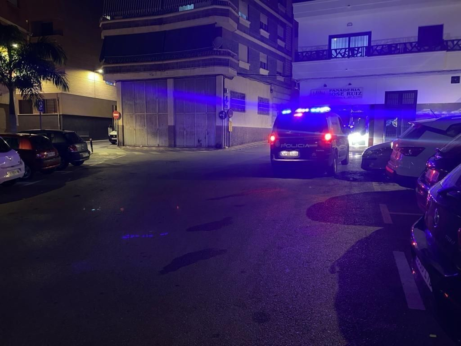 En la UCI un hombre tras recibir varias puñaladas en Motril.