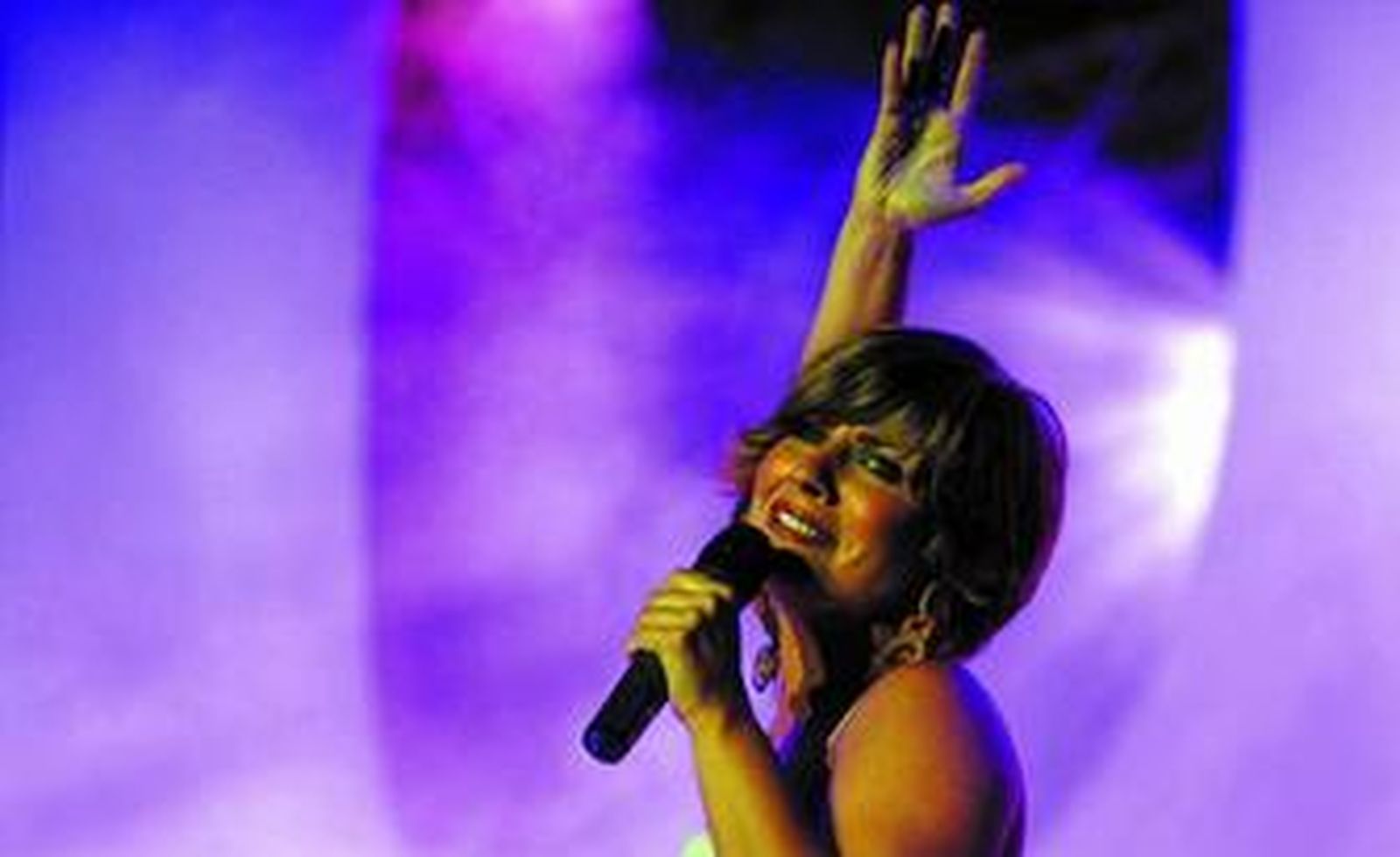 La cantante malagueña Pasión Vega, en una actuación reciente.