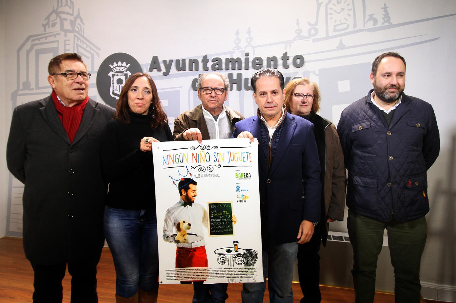 Presentación de la campaña 'Ningún niño sin juguete' esta mañana en el Ayuntamiento de Huelva.