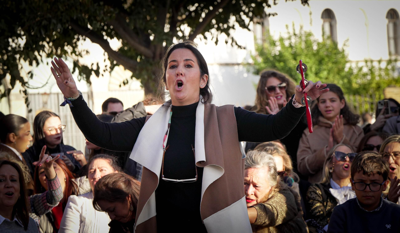 Imágenes del gran ambiente el primer día de zambombas en Jerez