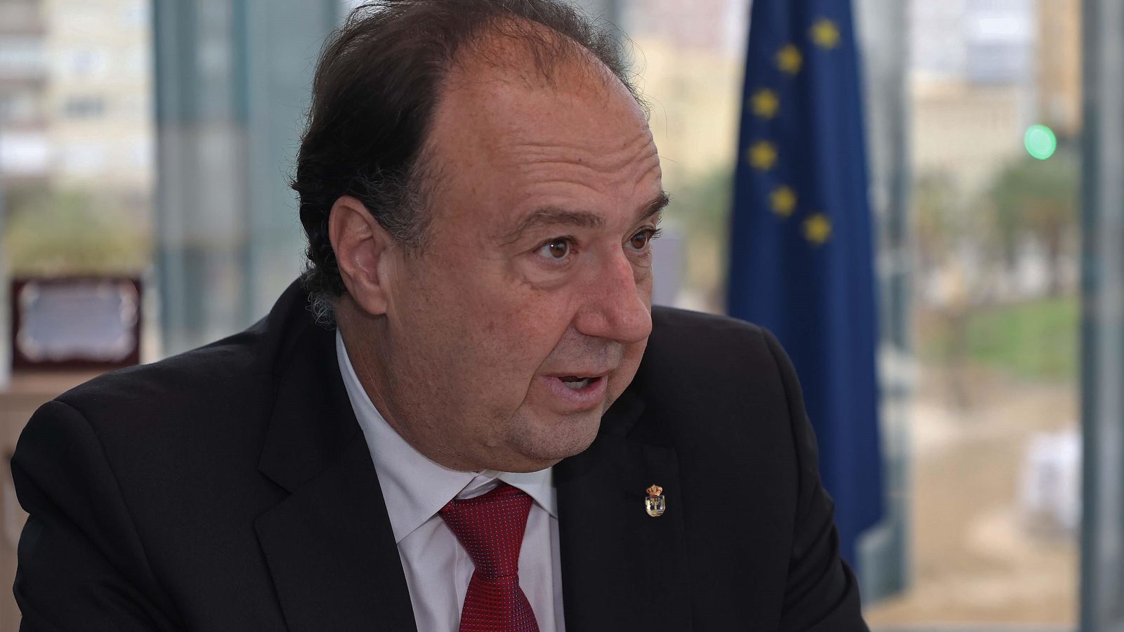 Casimiro Mantell, rector de la UCA.