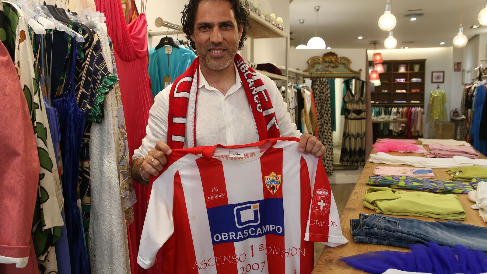 El zapillero Ortiz Bernal es el que más veces ha vestido la elástica rojiblanca