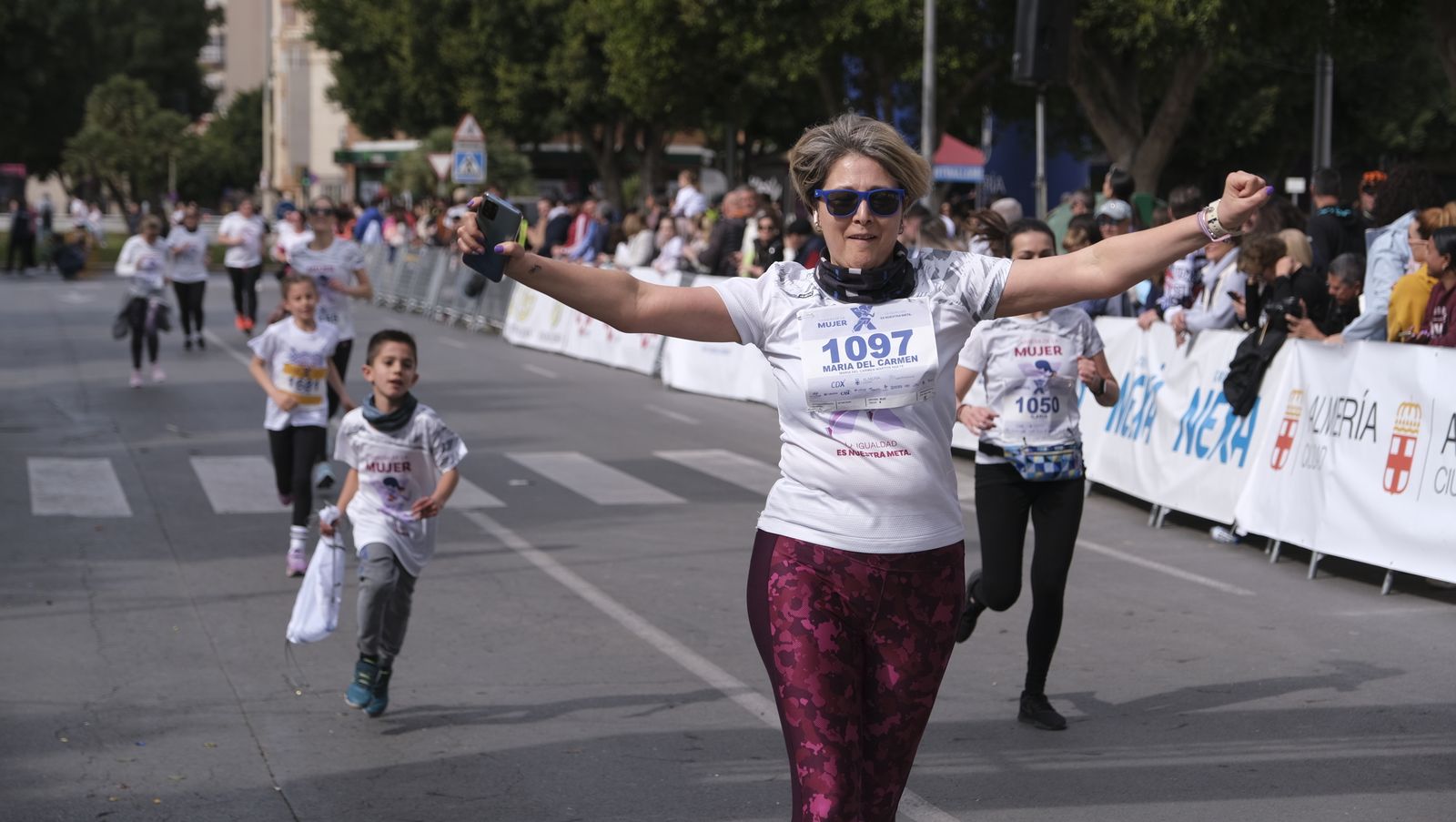 Imágenes de la Carrera de la Mujer 2023 en Almería