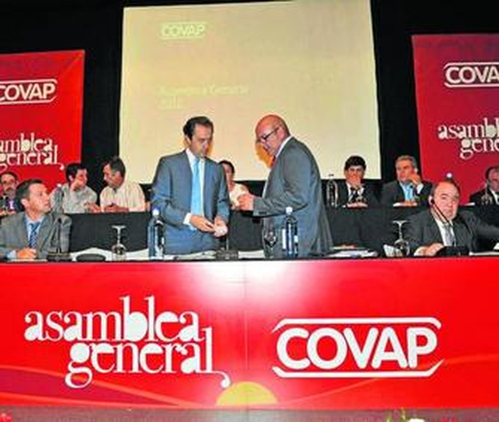 El consejo rector de Covap durante la asamblea celebrada el pasado domingo en Pozoblanco.