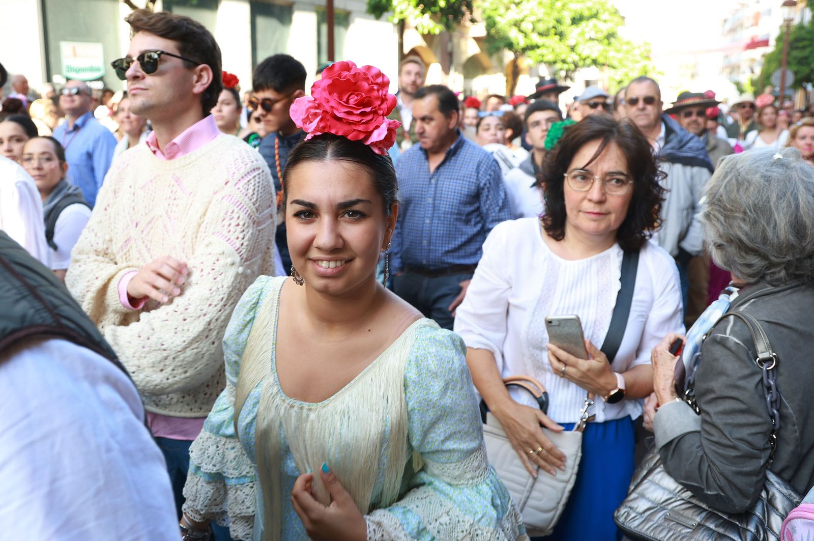 Las mejores imágenes de los peregrinos en la salida de Emigrantes