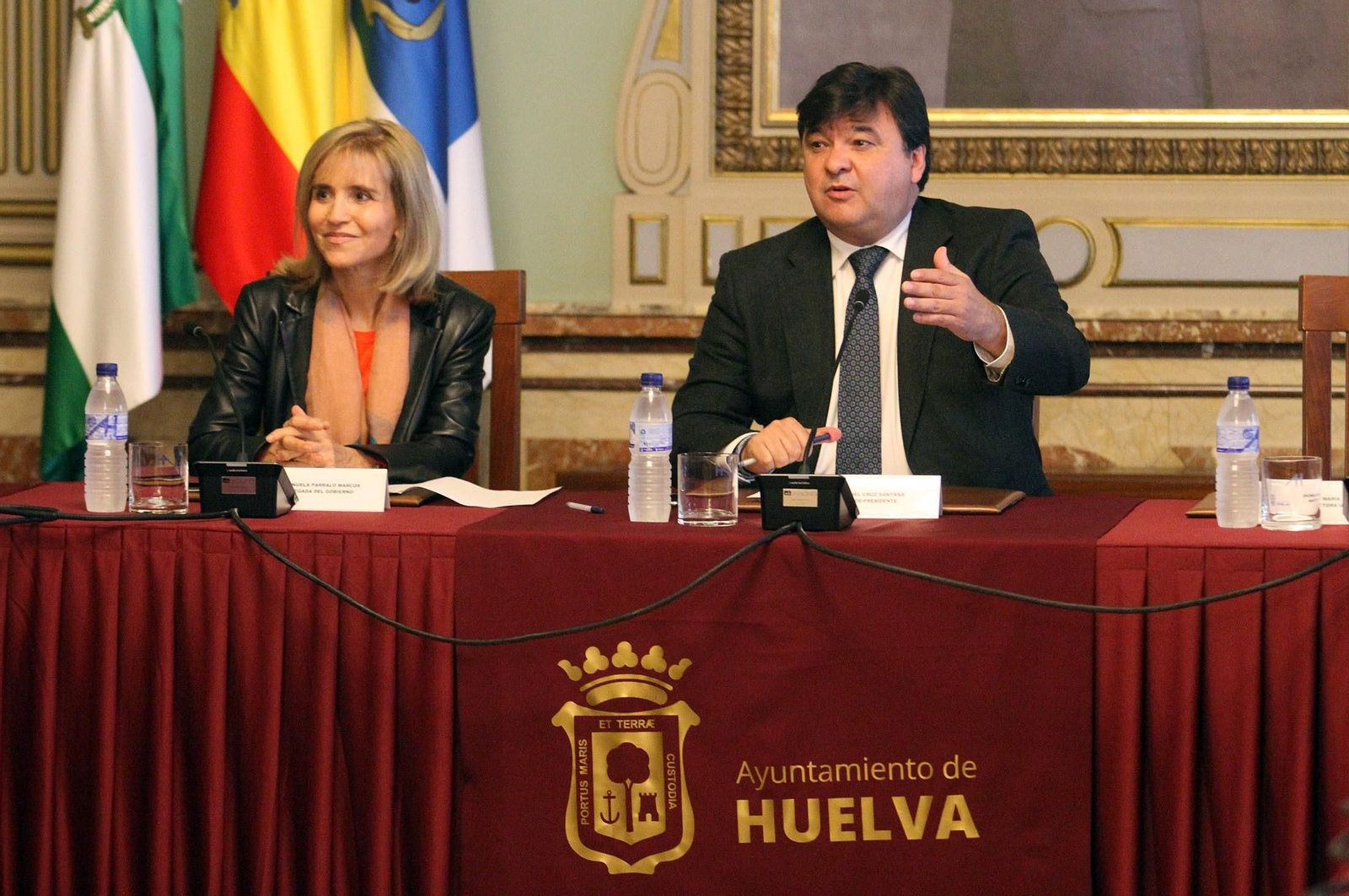 Imágenes de la reunión de la Mesa de Fosfoyesos