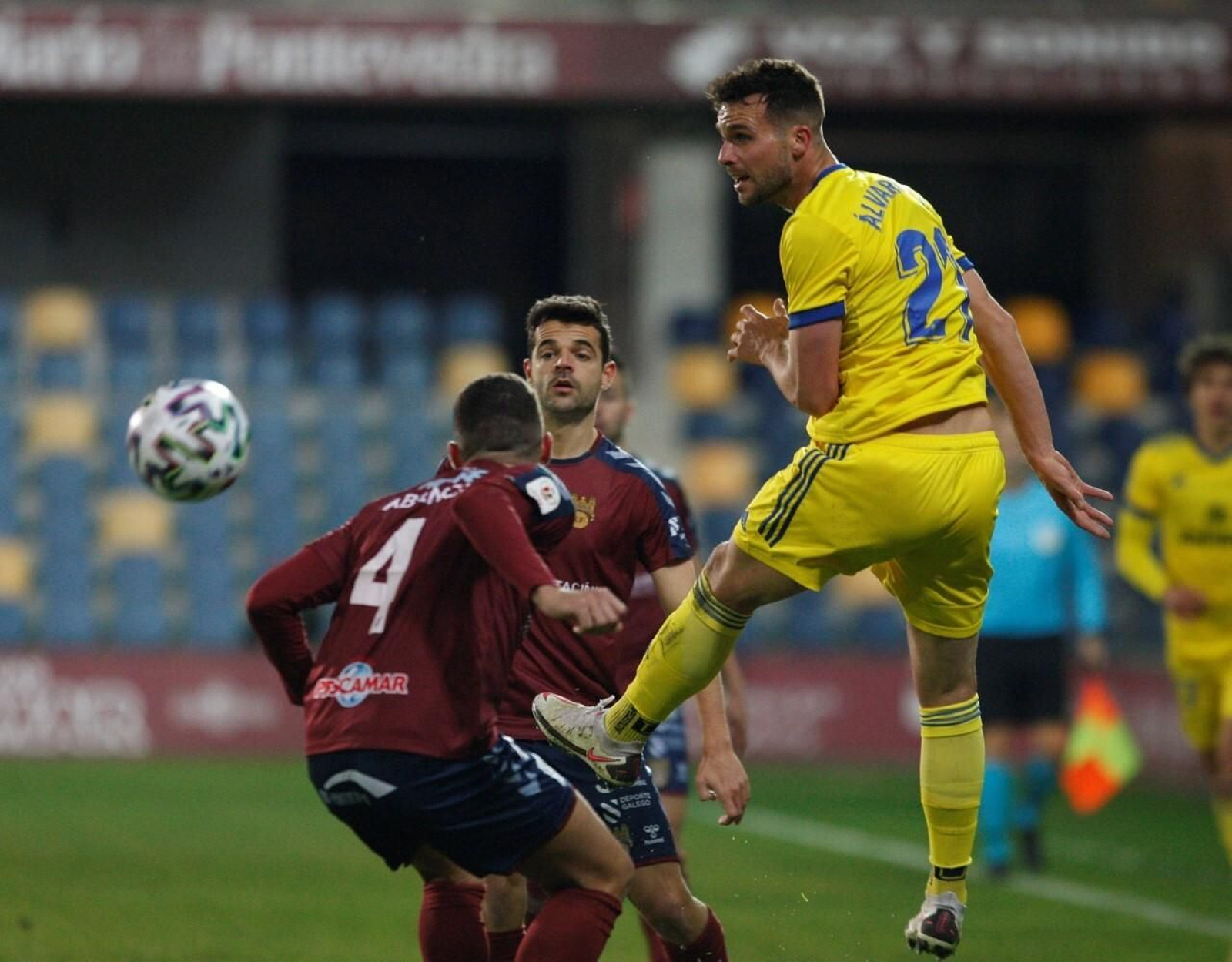 Pontevedra-Cádiz: Las imágenes del partido