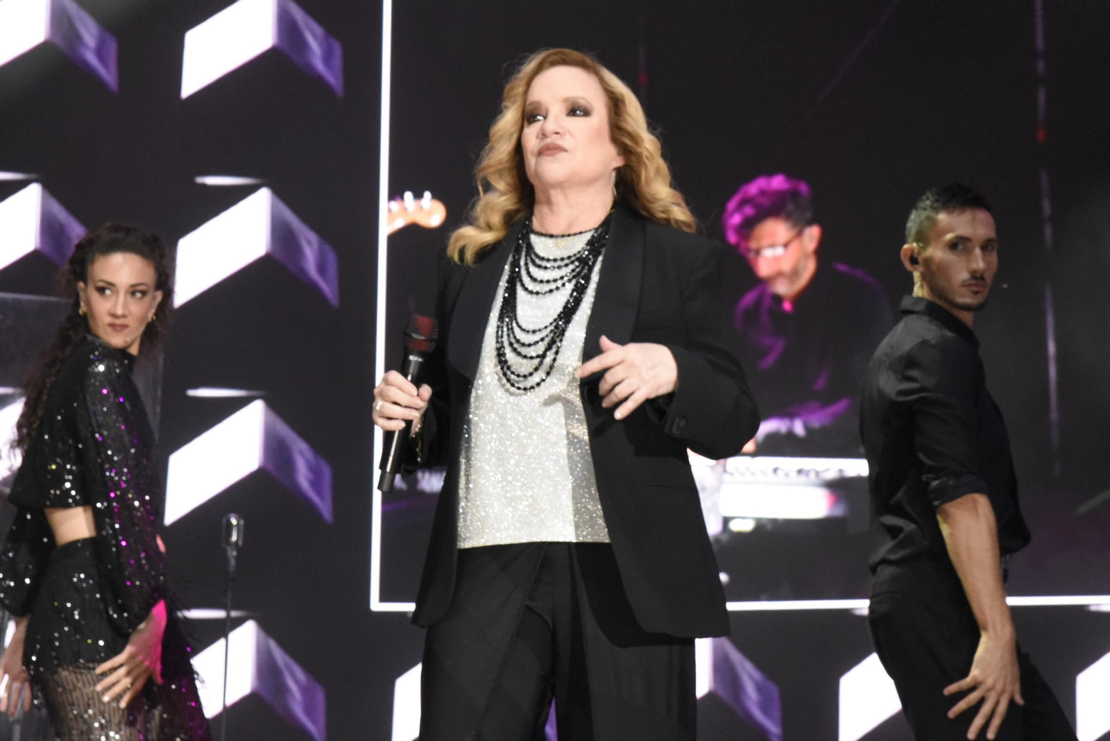 Fotos del concierto de Pimpinela en La Línea