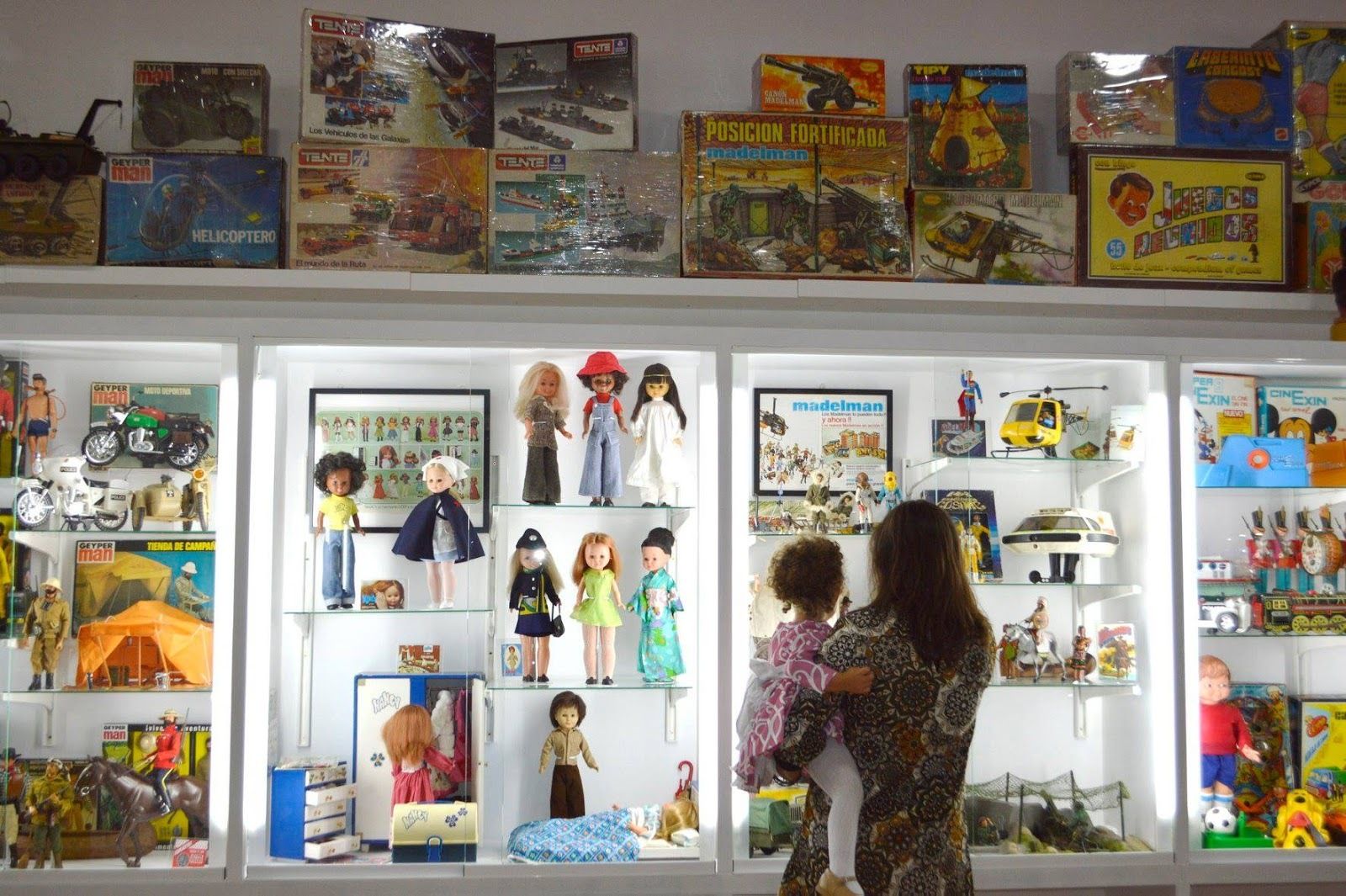 El Museo del Juguete Vintage de Osuna se abre a la colaboración con los enfermos de alzhéimer.