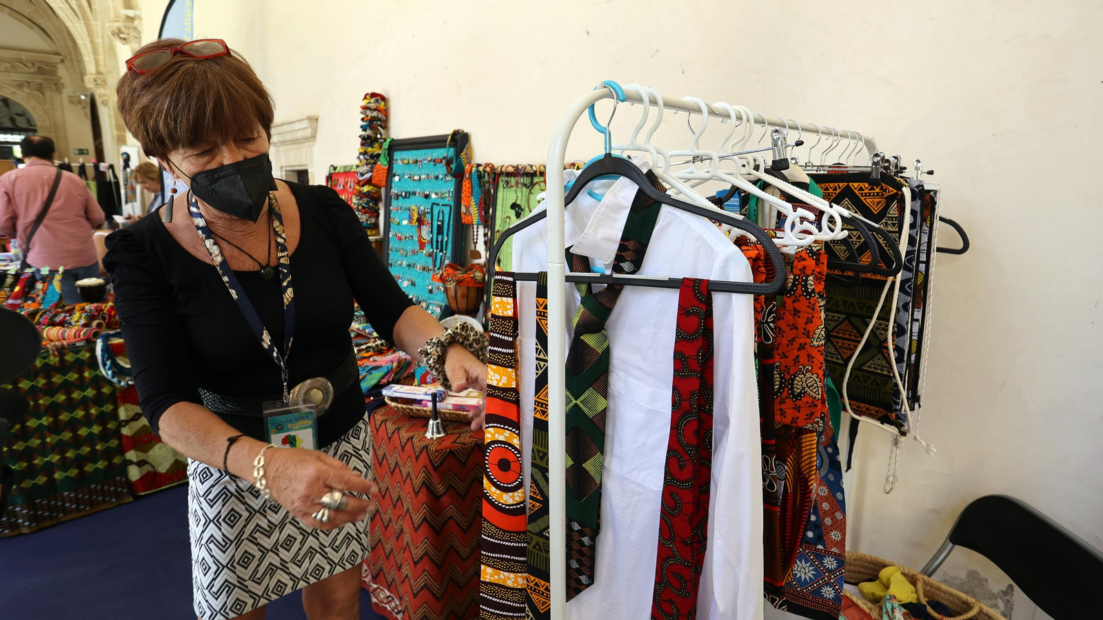 Imágenes de la Feria de la Diversidad en Los Claustros de Santo Domingo