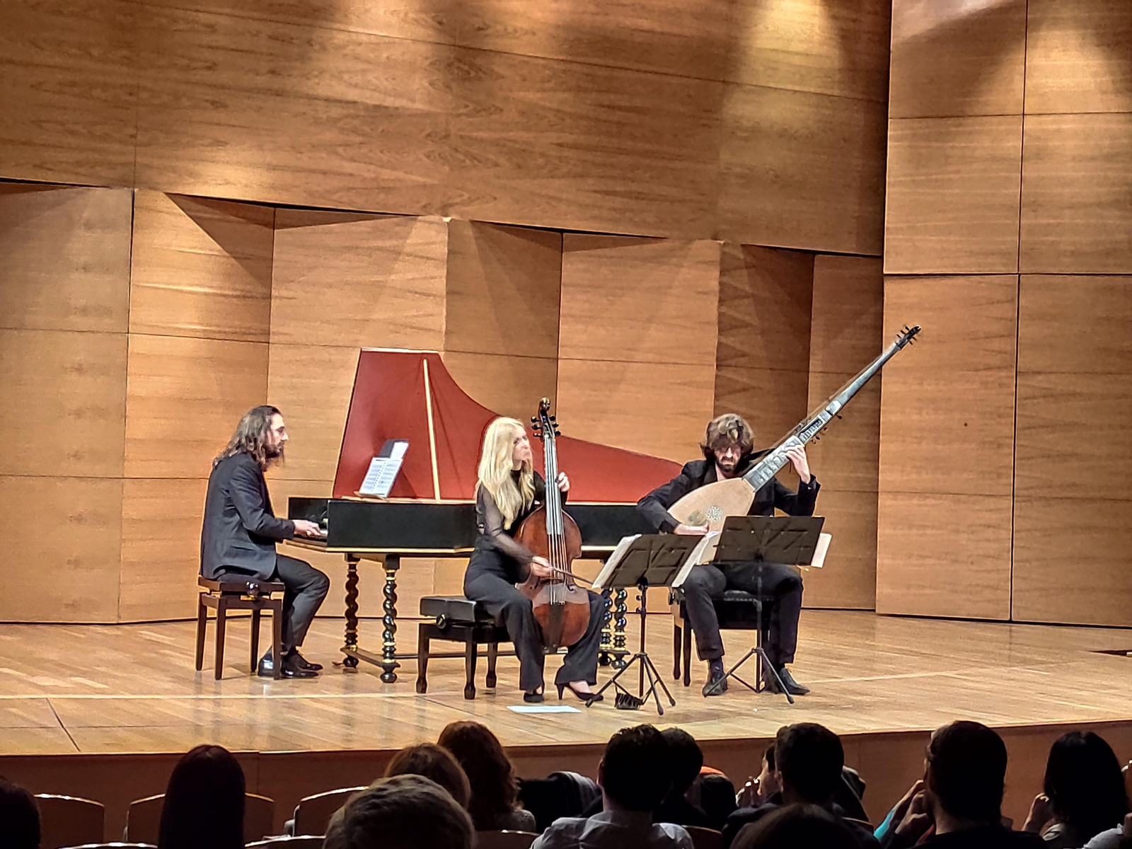 Javier Núñez, Johanna Rose y Josep María Martí en el Espacio Turina. Javier Núñez, Johanna Rose y Josep María Martí en el Espacio Turina.