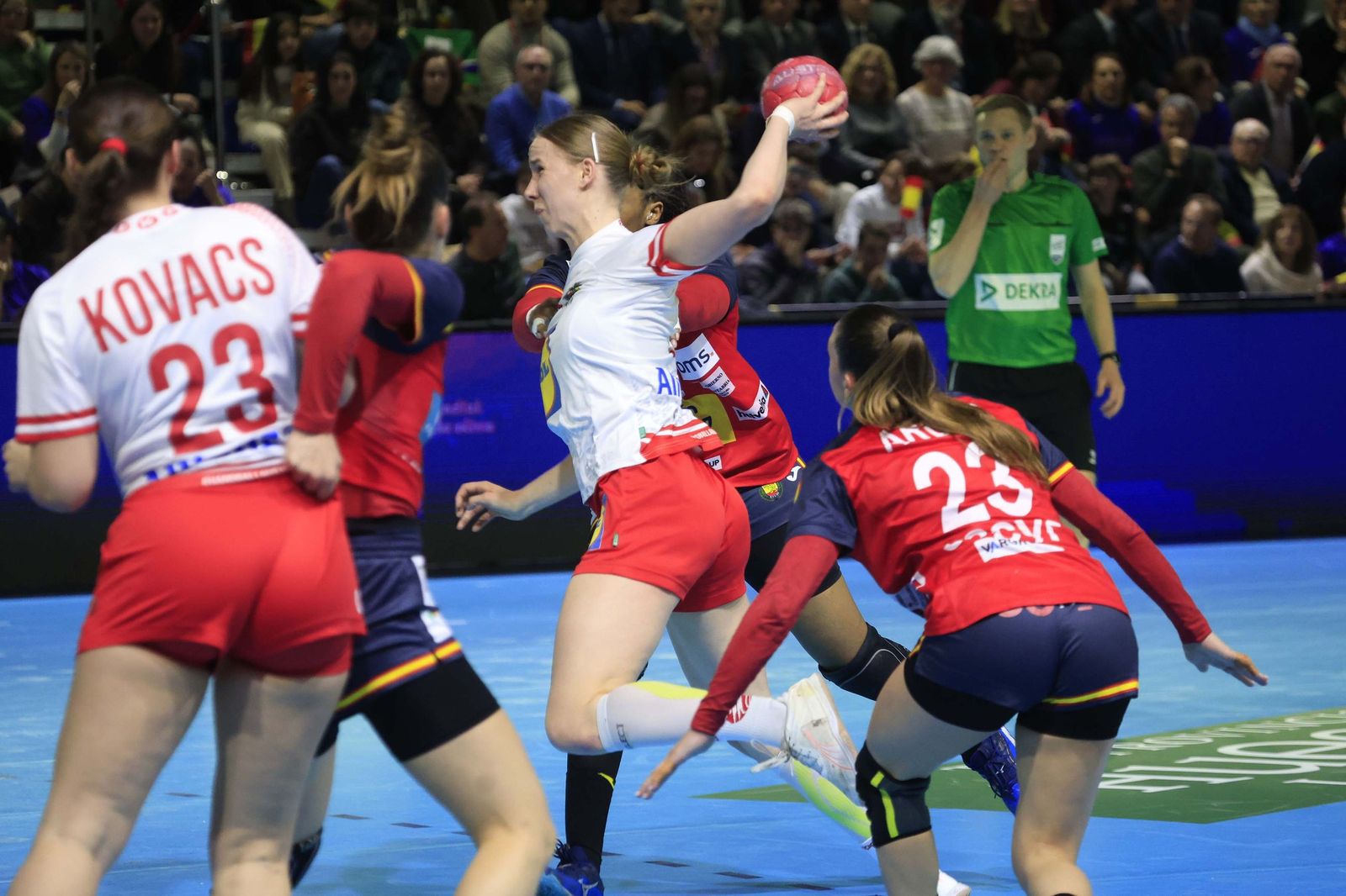 Las fotos del España-Austria del preeuropeo femenino de balonmano, en Algeciras