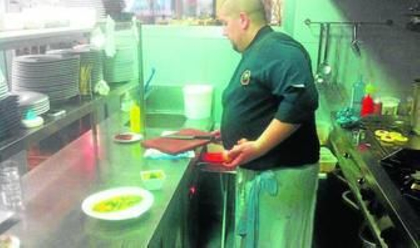 La taberna Casa Paquita, en la avenida de Monserrat, ofrece estos días potaje de Semana Santa. También de tapa.