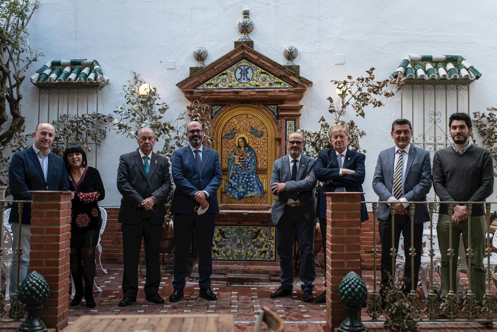 La Tertulia Cofrade ‘El Aguaó’ de ‘Huelva Información’ volvió tras dos años de ausencia por la pandemia y se reunión en el nuevo establecimiento Gilda.