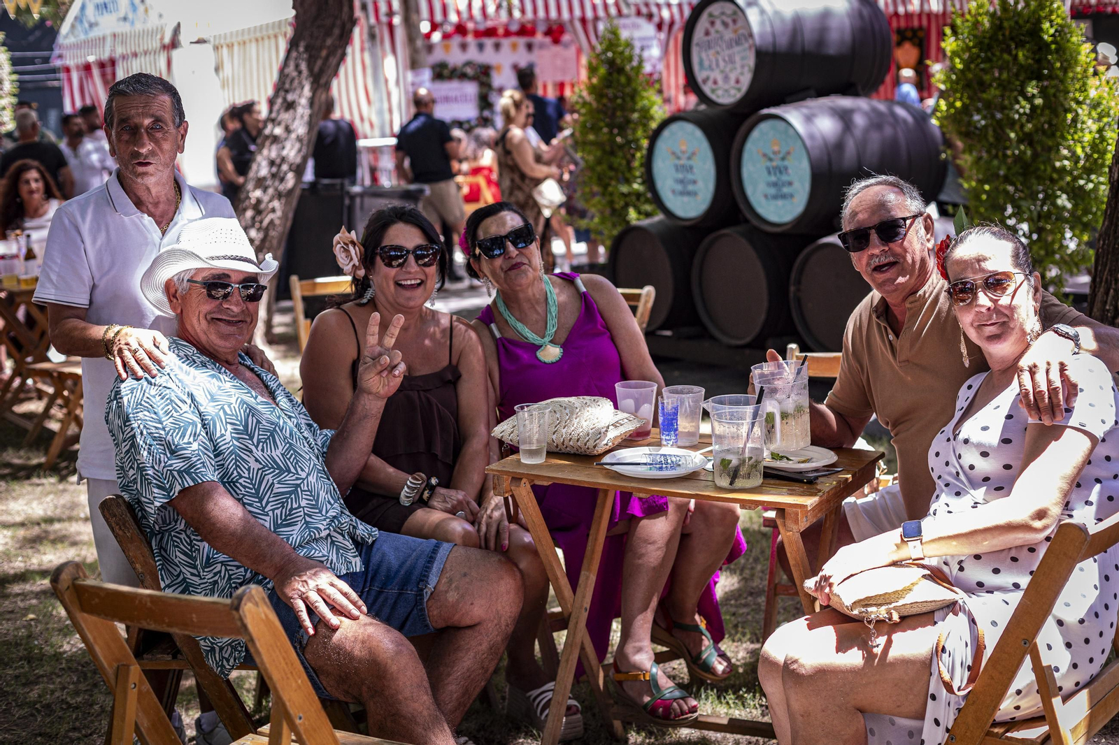 Búscate en las imágenes del Día de la Mujer de la Feria del Carmen y de la Sal de San Fernando