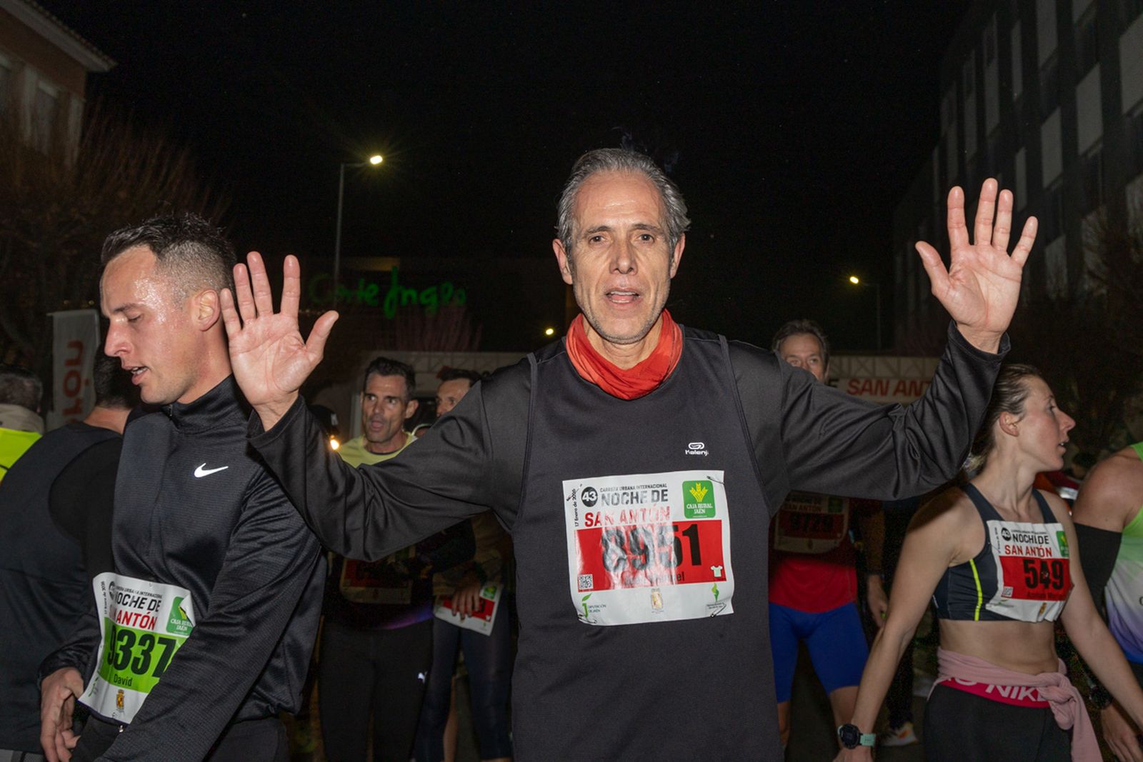 En imágenes: búscate en tu llegada a meta de la Carrera de San Antón 2026