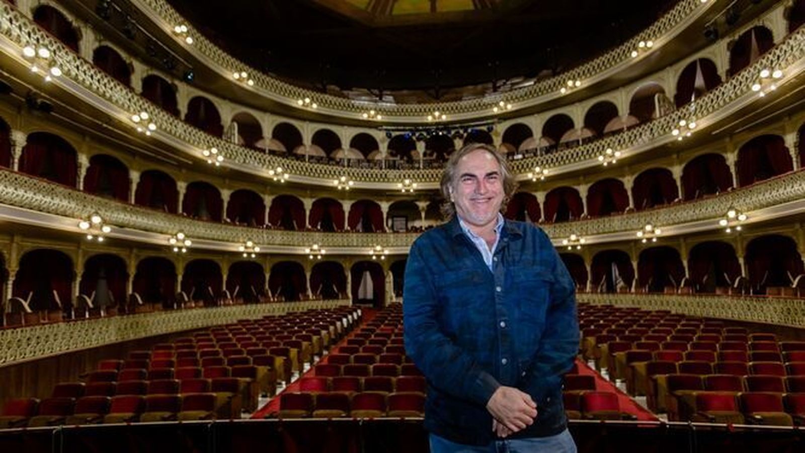 Selu García Cossío durante la presentación de su musical en el Falla