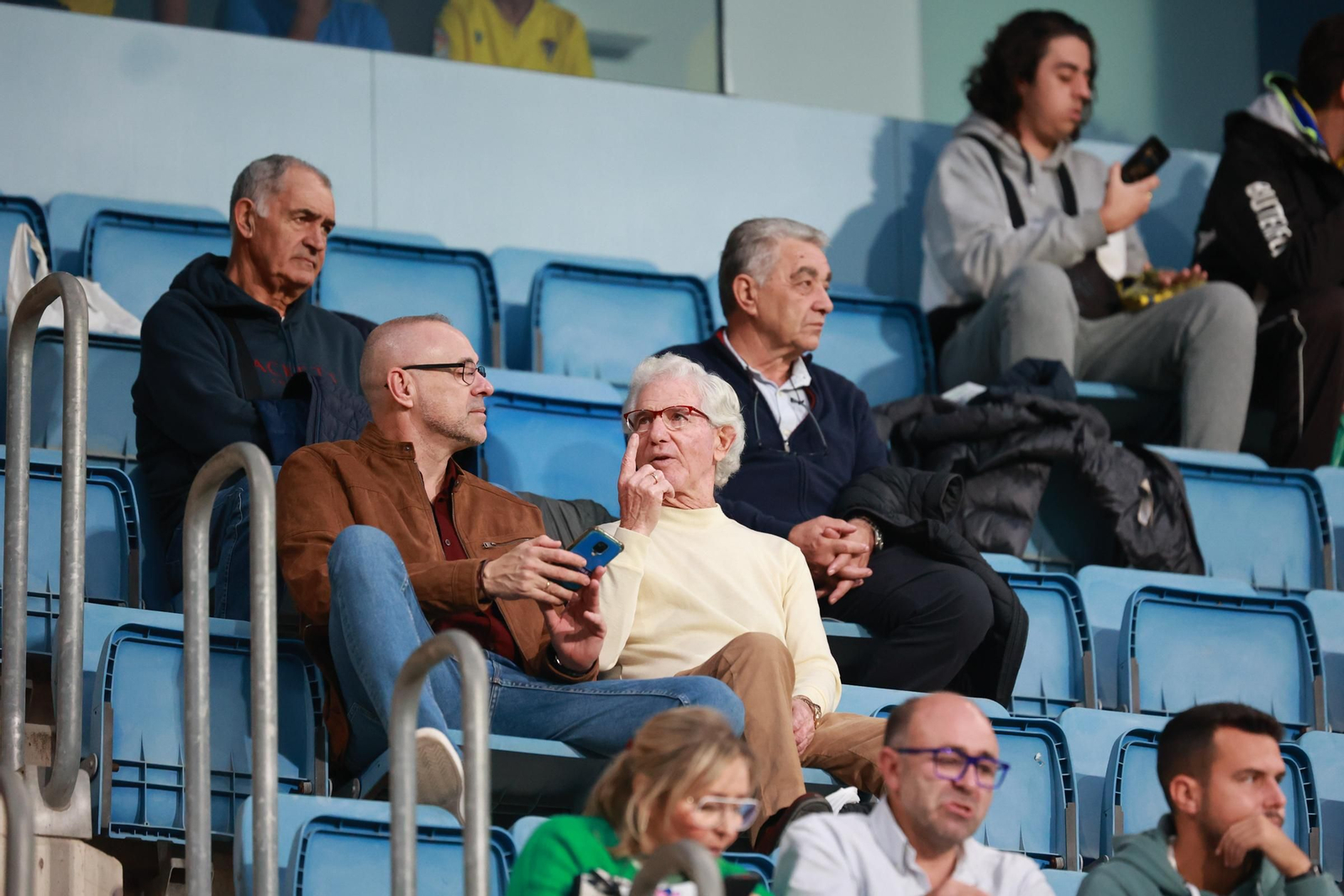 Búscate entre las imágenes del partido de fútbol entre Cádiz CF y Deportivo