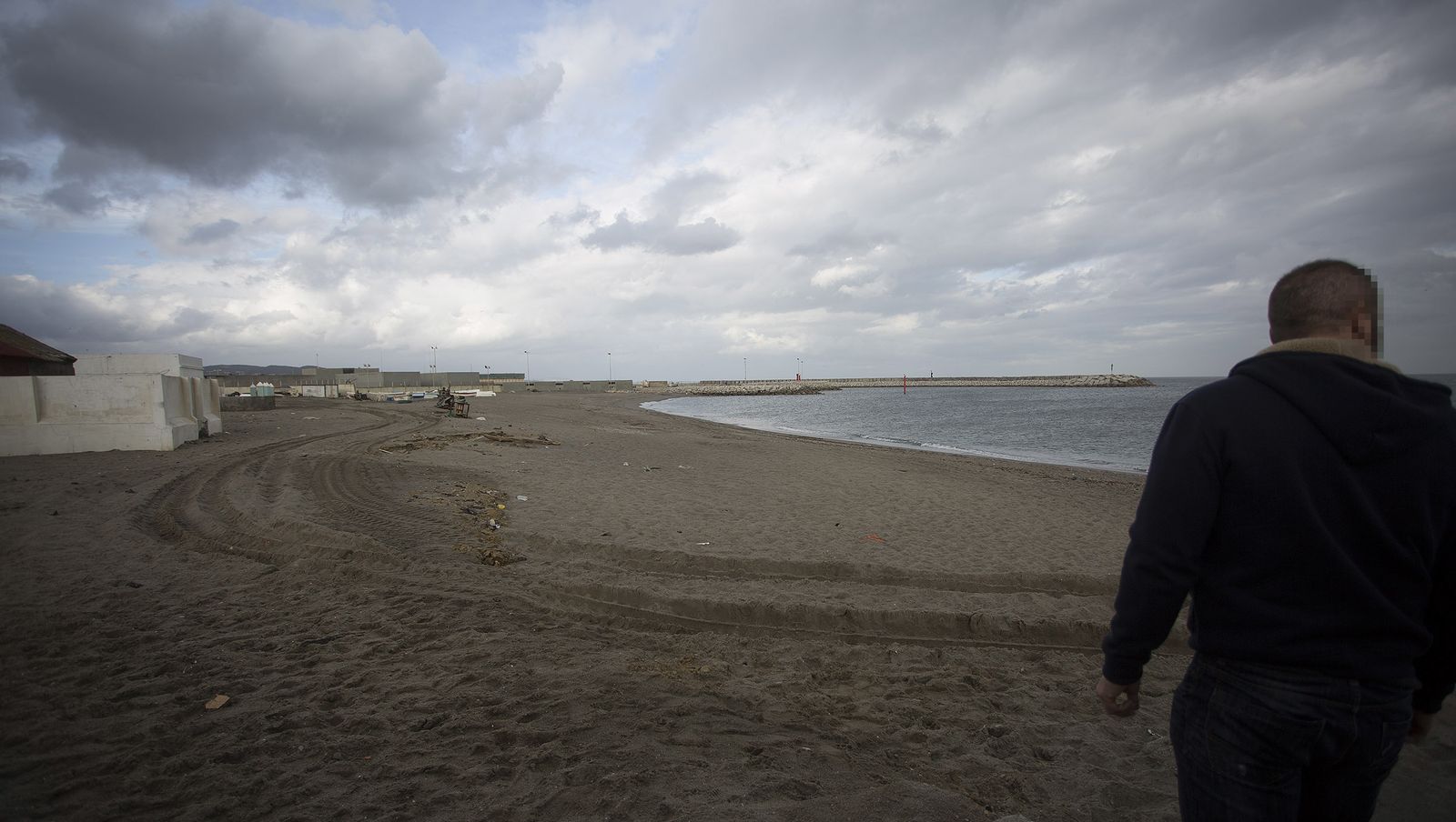 Recorrido en un patrullero de la Policía Nacional a las zonas del narcotráfico en el campo de Gibraltar, en imágenes