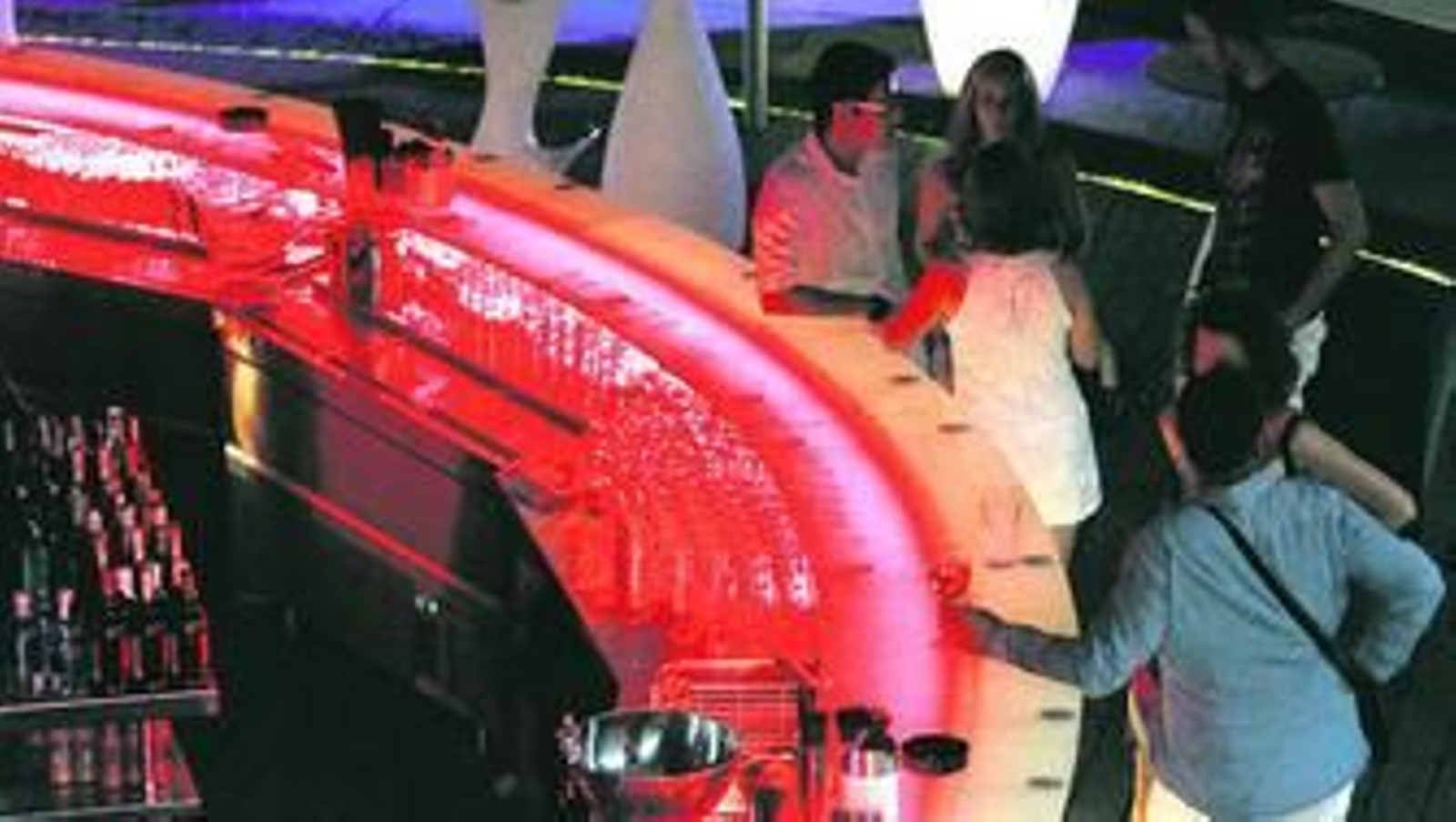 El establecimiento tiene una parte de espectáculos culturales.