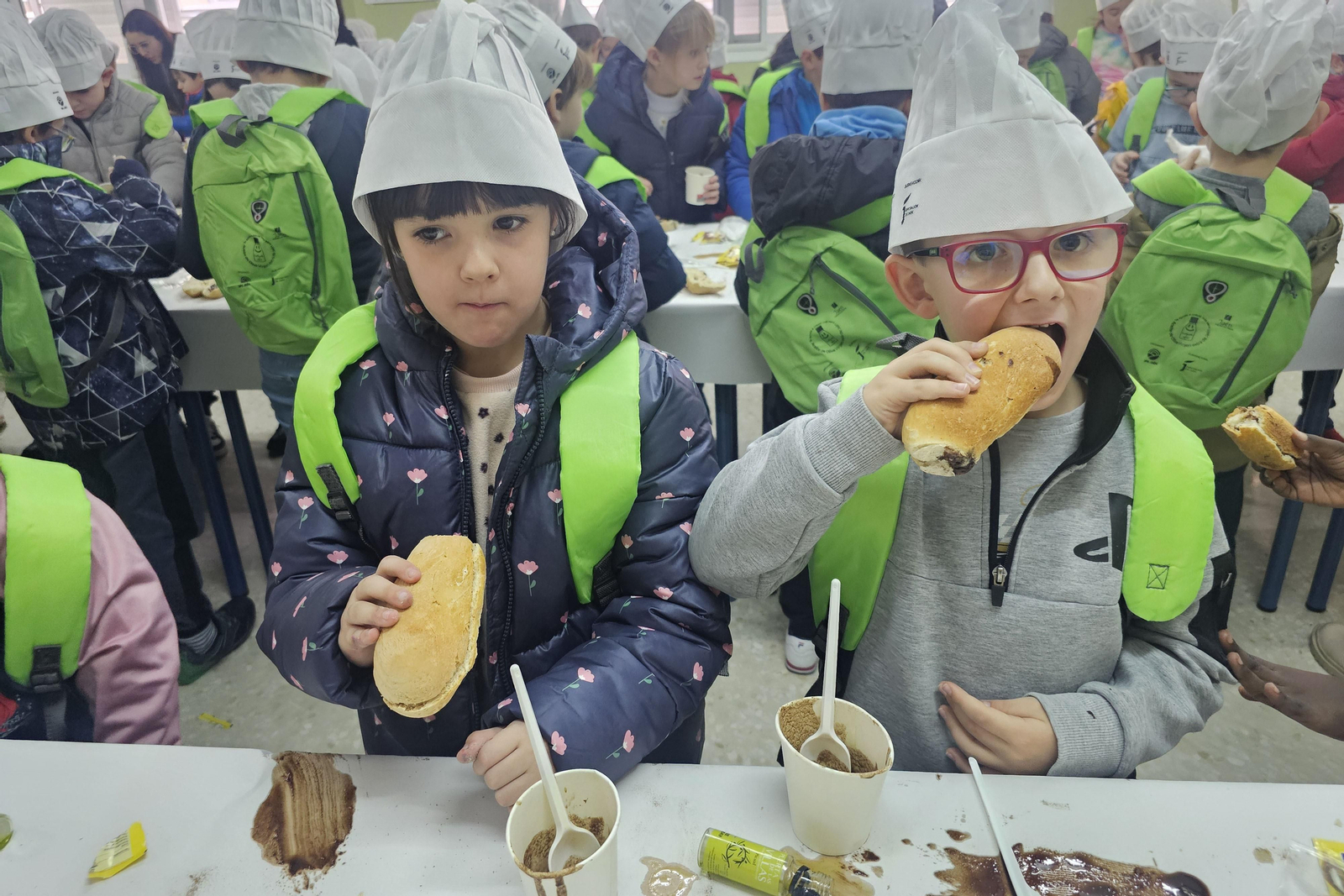 Desayuno saludable de UPA para 340 alumnos del Colegio Nuestra Señora de la Capilla