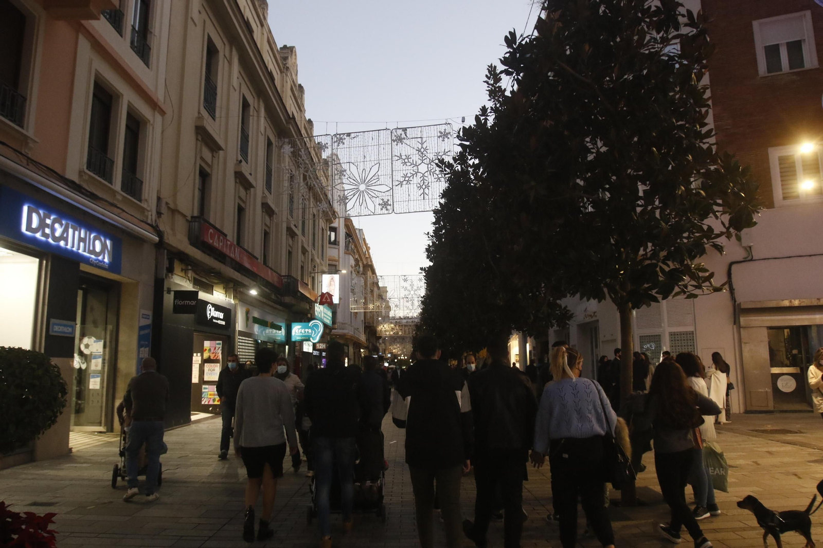 Calle Cruz Conde el pasado sábado.
