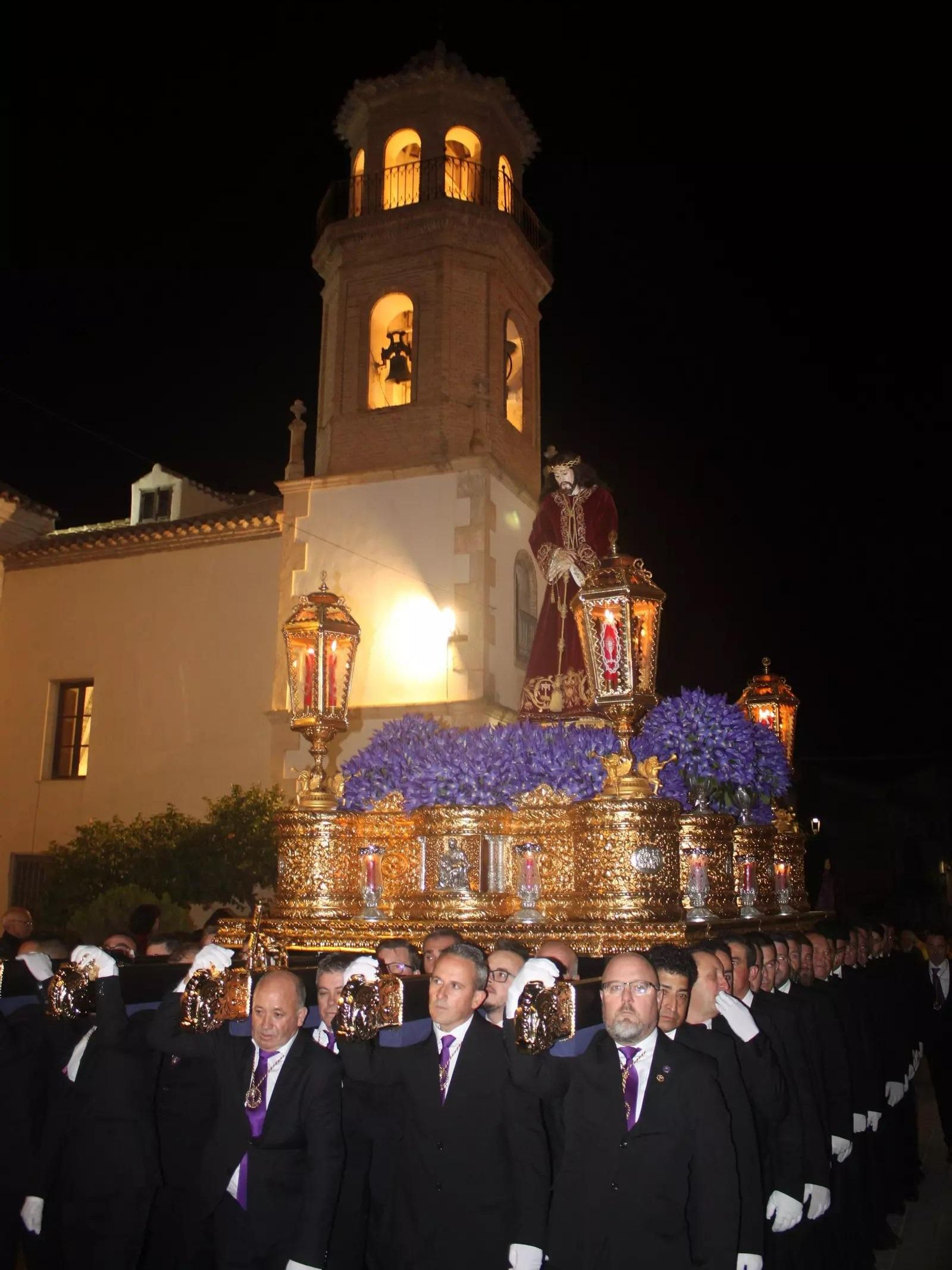 Procesión del Jueves Santo en Véelz Rubio. Procesión del Jueves Santo en Véelz Rubio.