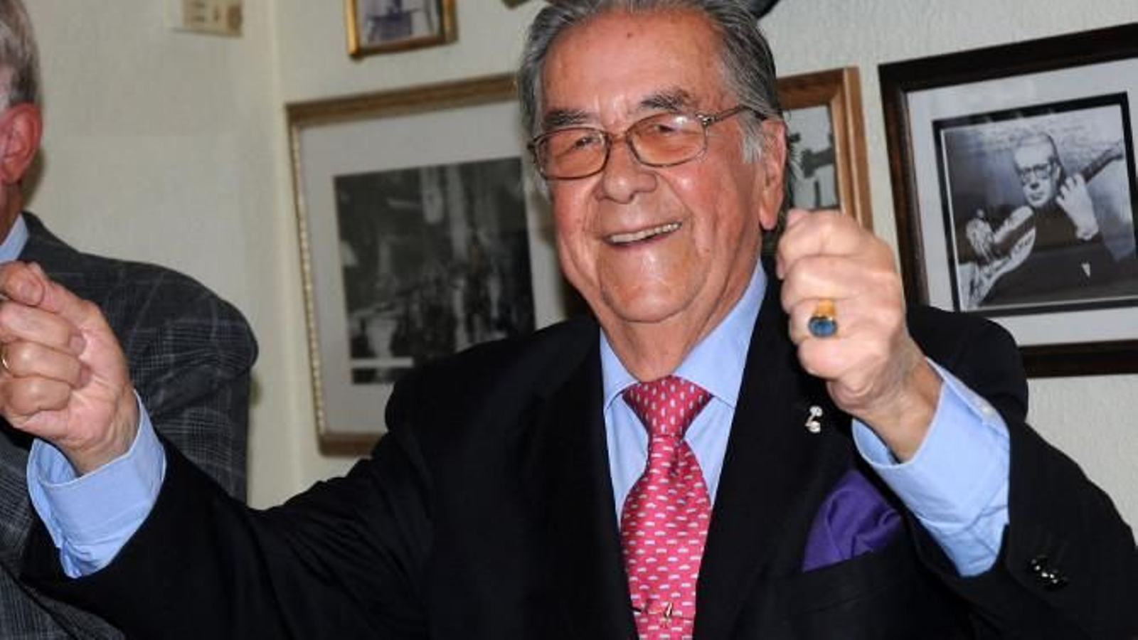 'Don Paco', durante un homenaje de la Tertulia de Amigos del Conde de Colombí