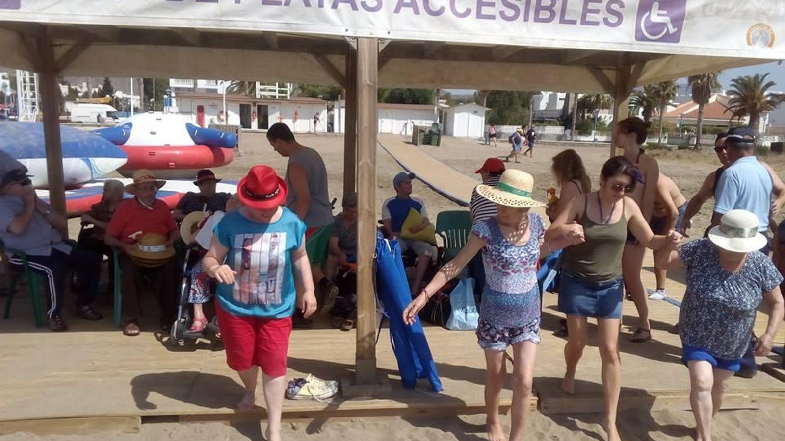 Actividad física en playa adaptada también para los mayores
