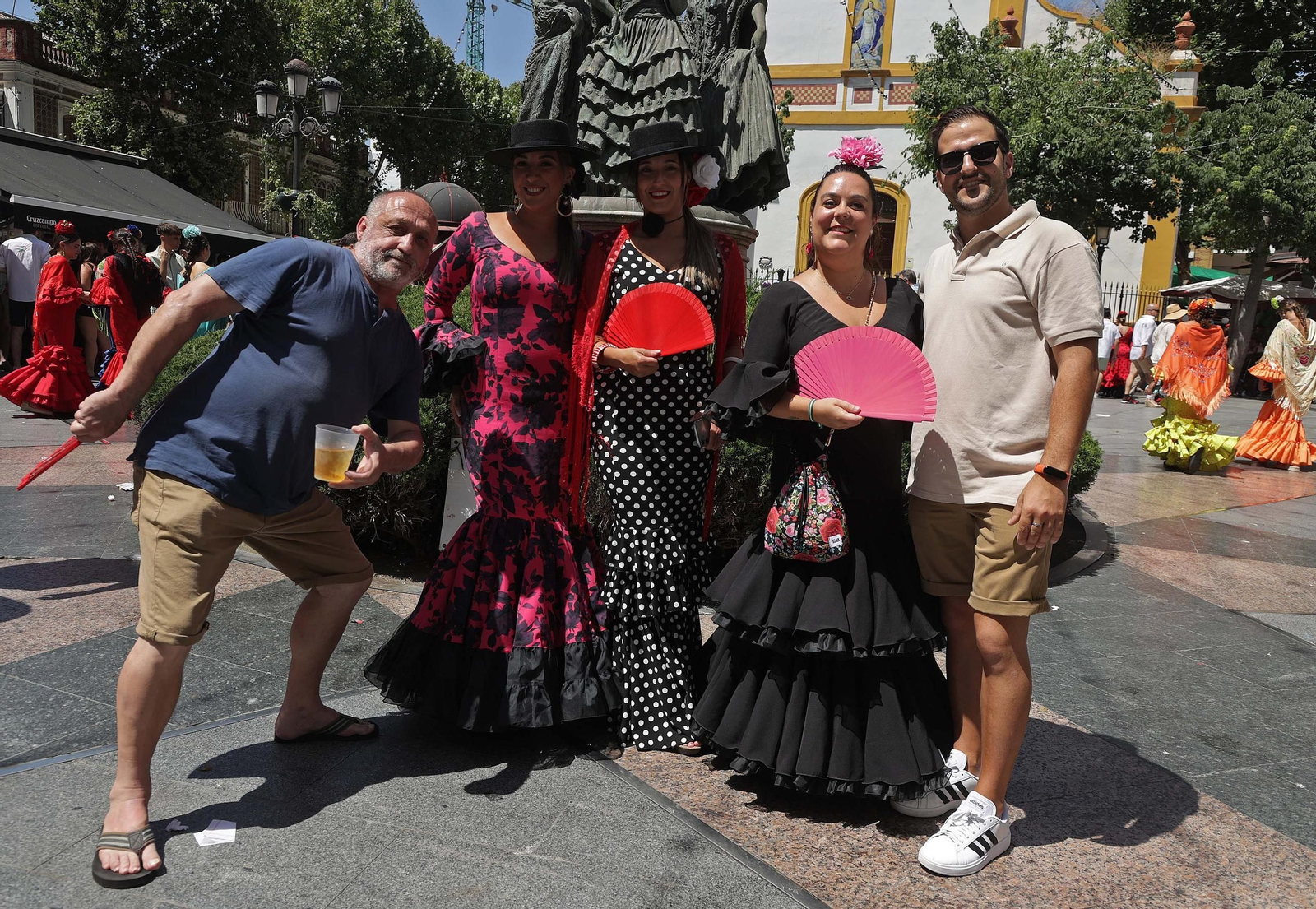 Búscate en las fotos del Domingo Rociero de la Feria de La Línea 2025 Búscate en las fotos del Domingo Rociero de la Feria de La Línea 2025