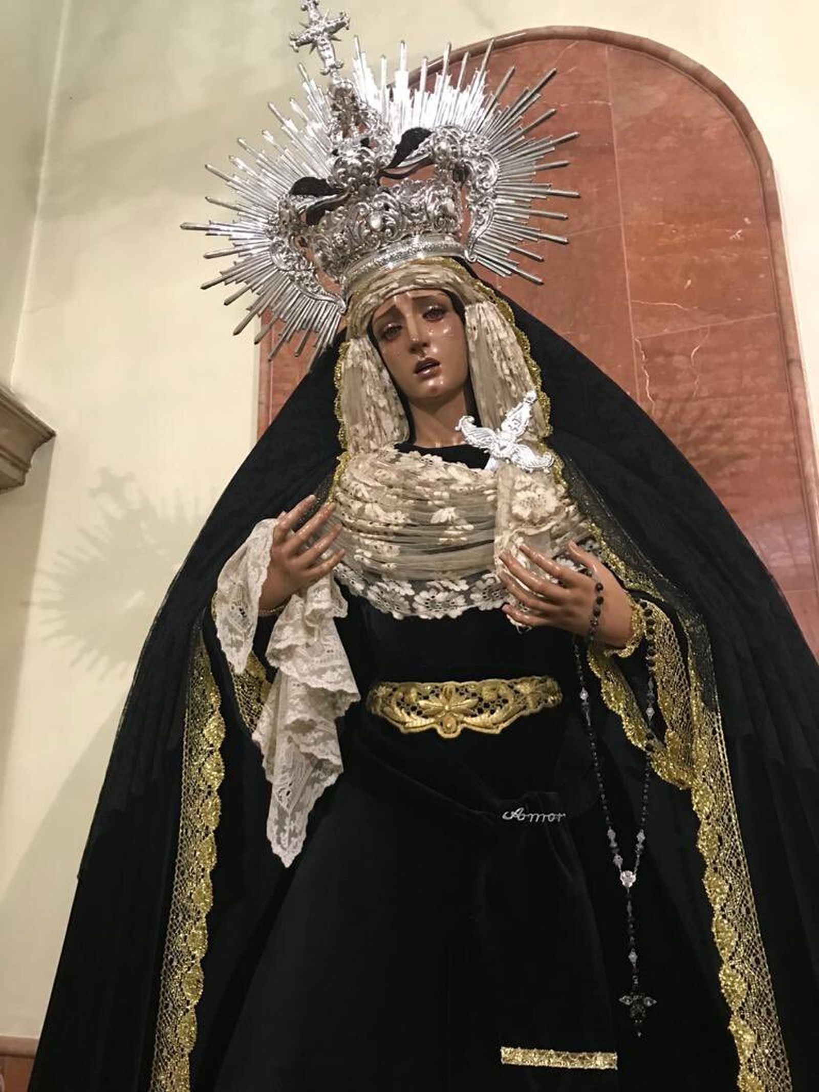 María Santísima del Amor, de la Hermandad de Pino Montano.