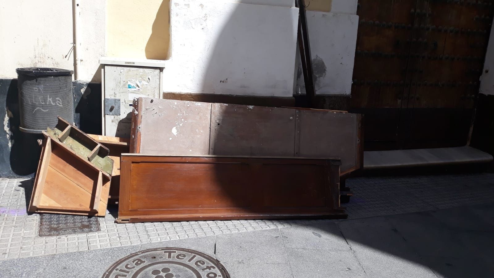 El confesionario de San Pablo, dispuesto a ser retirado de San Pablo