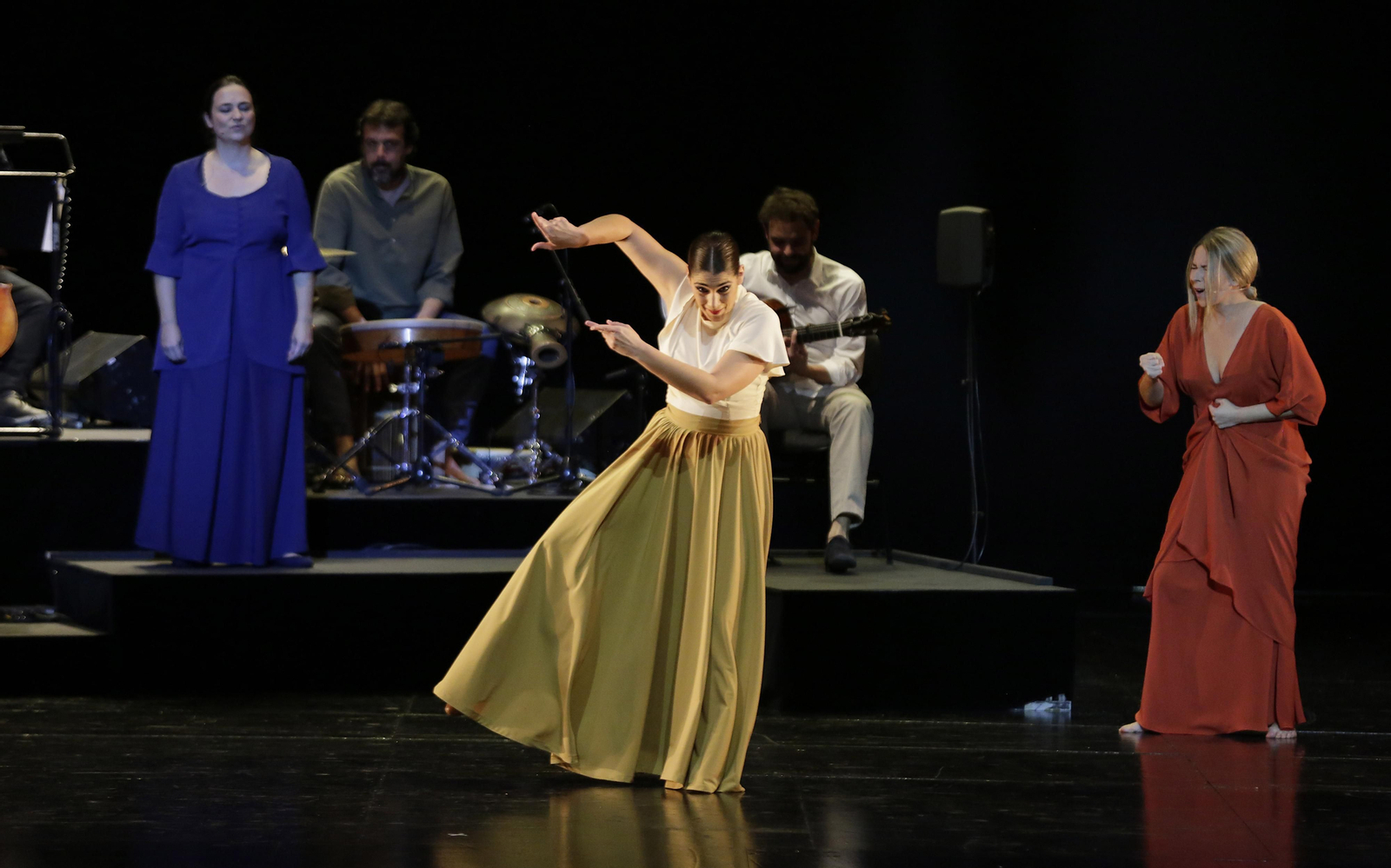 Las imágenes del espectáculo 'Gugurumbé' en el Maestranza