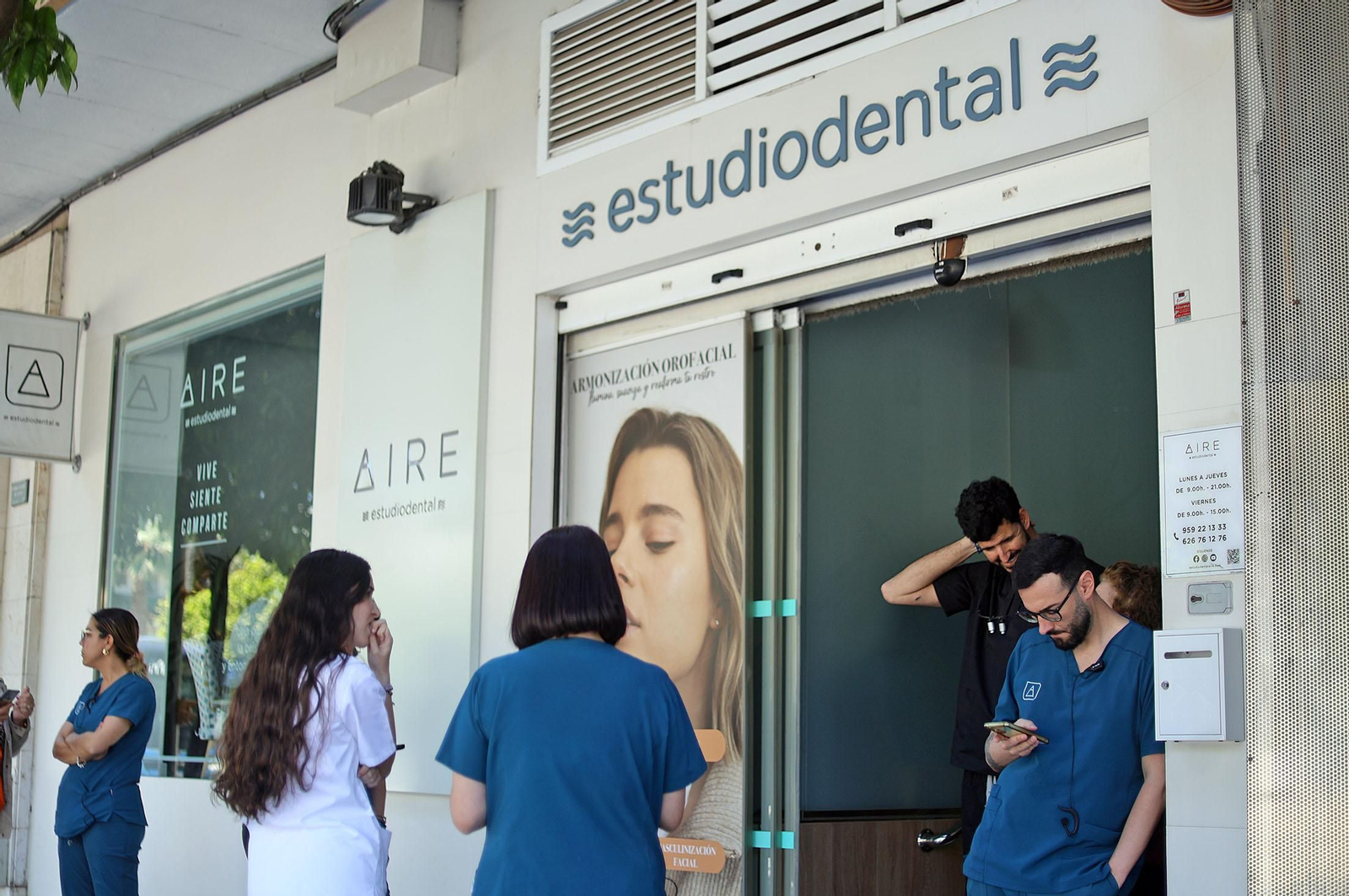 Así se vivió el apagón en las calles de Huelva, en imágenes