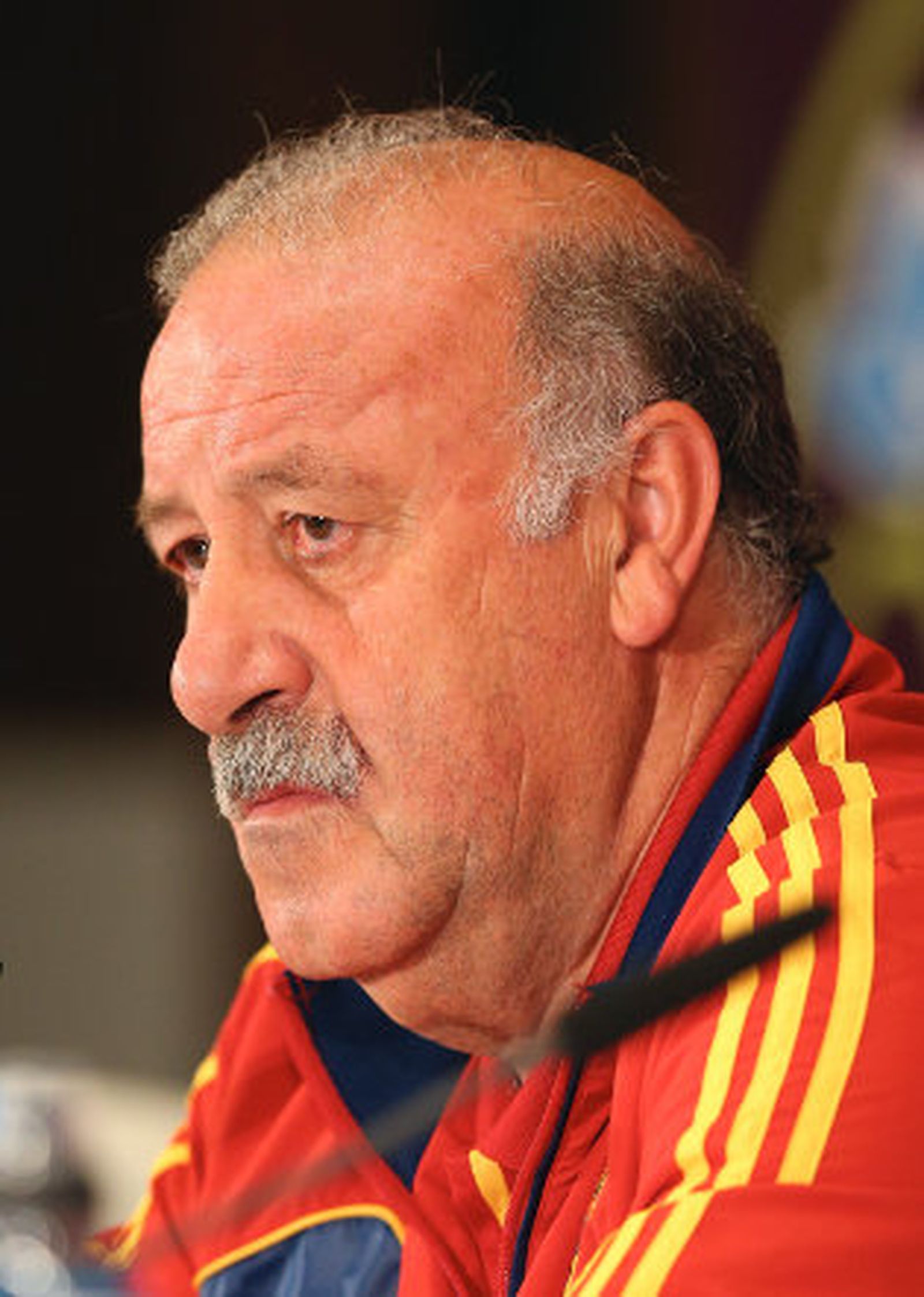 Bajo la estela del pasado