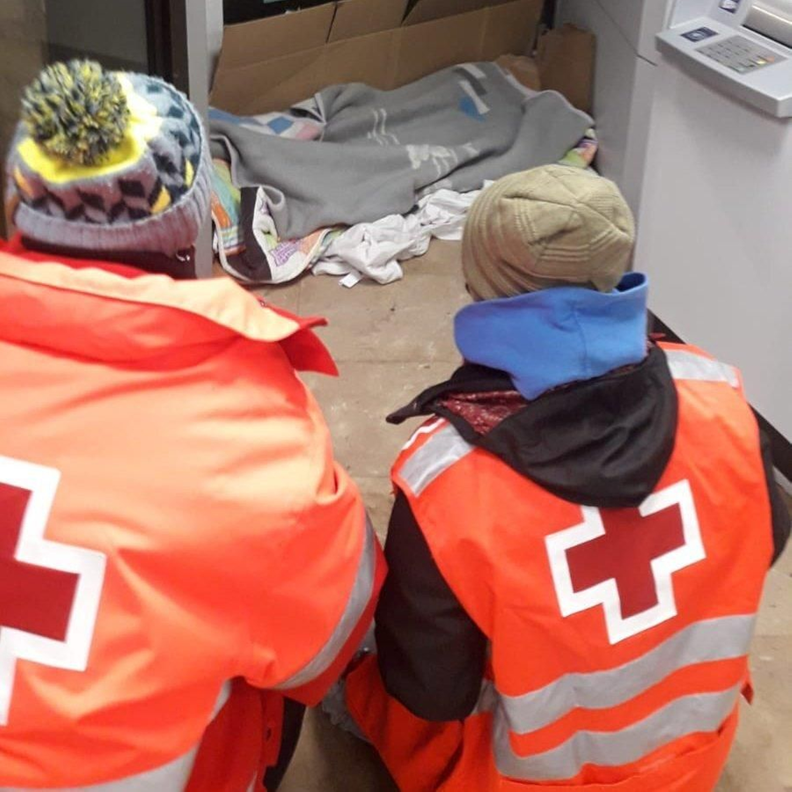 Cruz Roja en Almería refuerza los operativos de emergencia ante el frío y la lluvia.